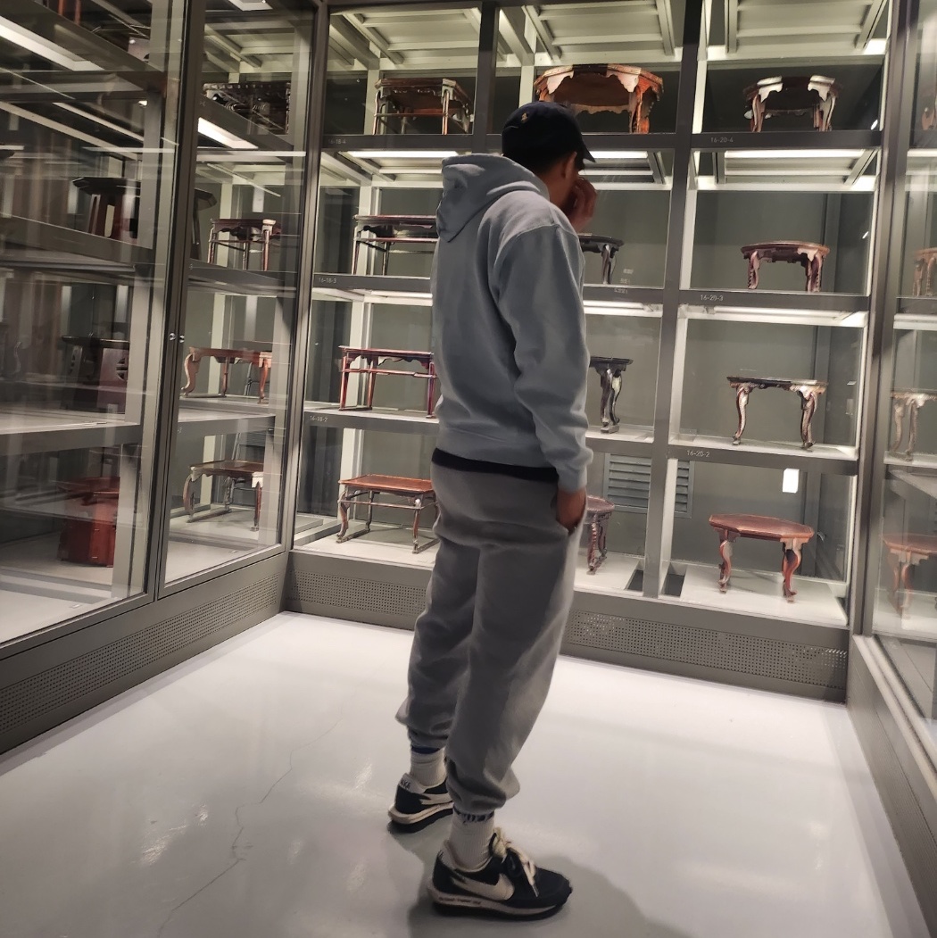 Kith Cyber Monday Hoodie Mykonos, Nike x Sacai x Fragment LDWaffle Blackened Blue 착용 스타일 - 2