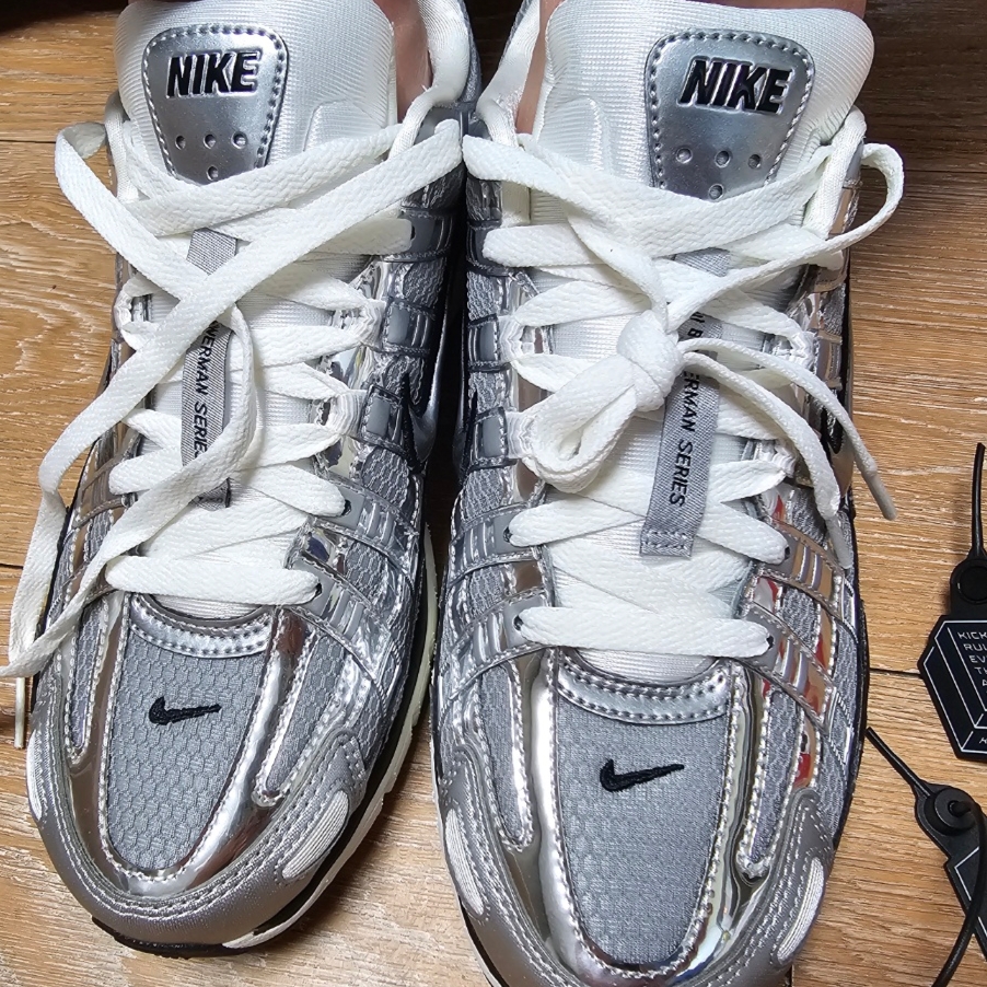 Nike P-6000 Metallic Silver 착용 스타일 - 2