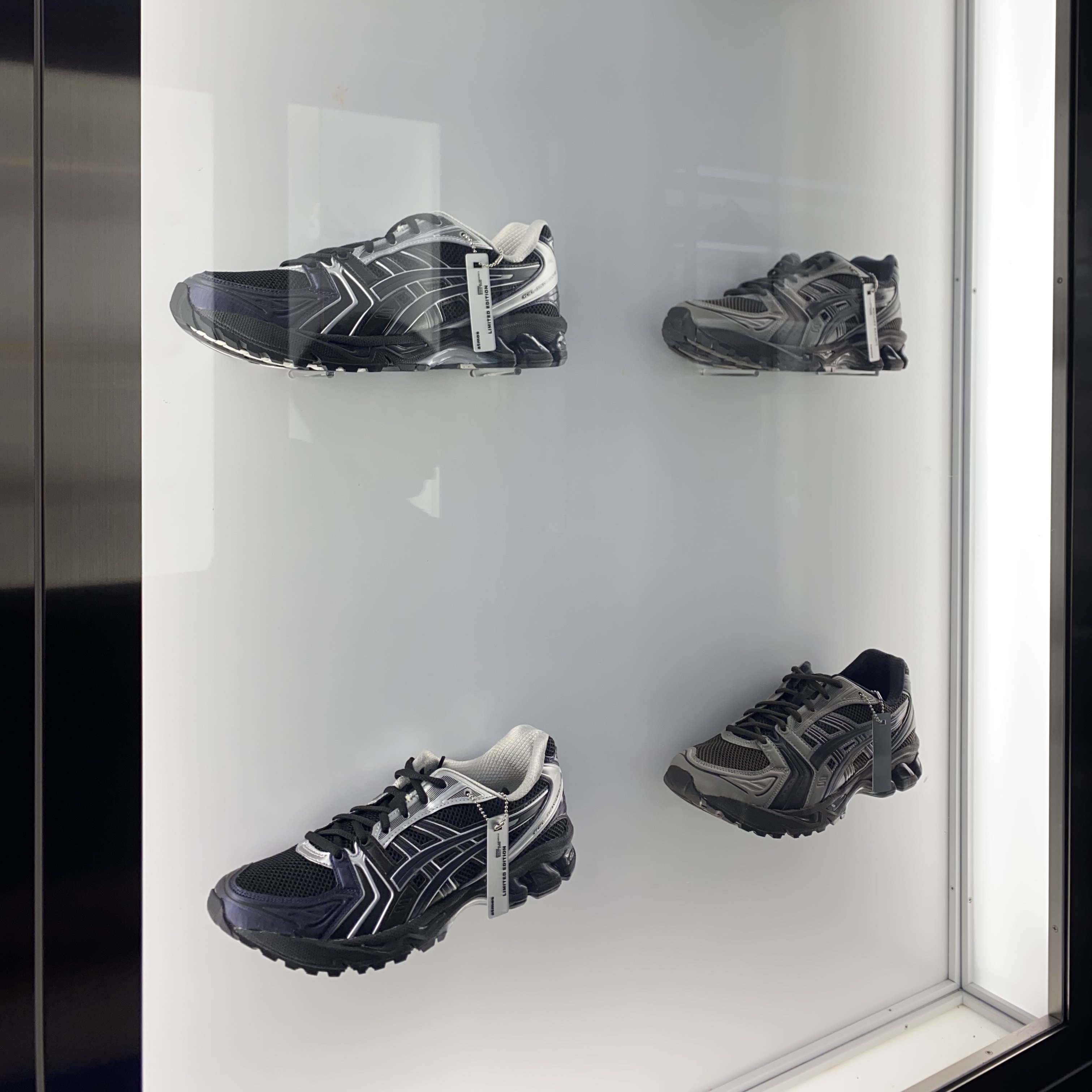 Asics x Atmos x Undermycar Gel-Kayano 14 Black Pure Silver, Asics x Atmos x Undermycar Gel-Kayano 14 Pepper Black 착용 스타일
