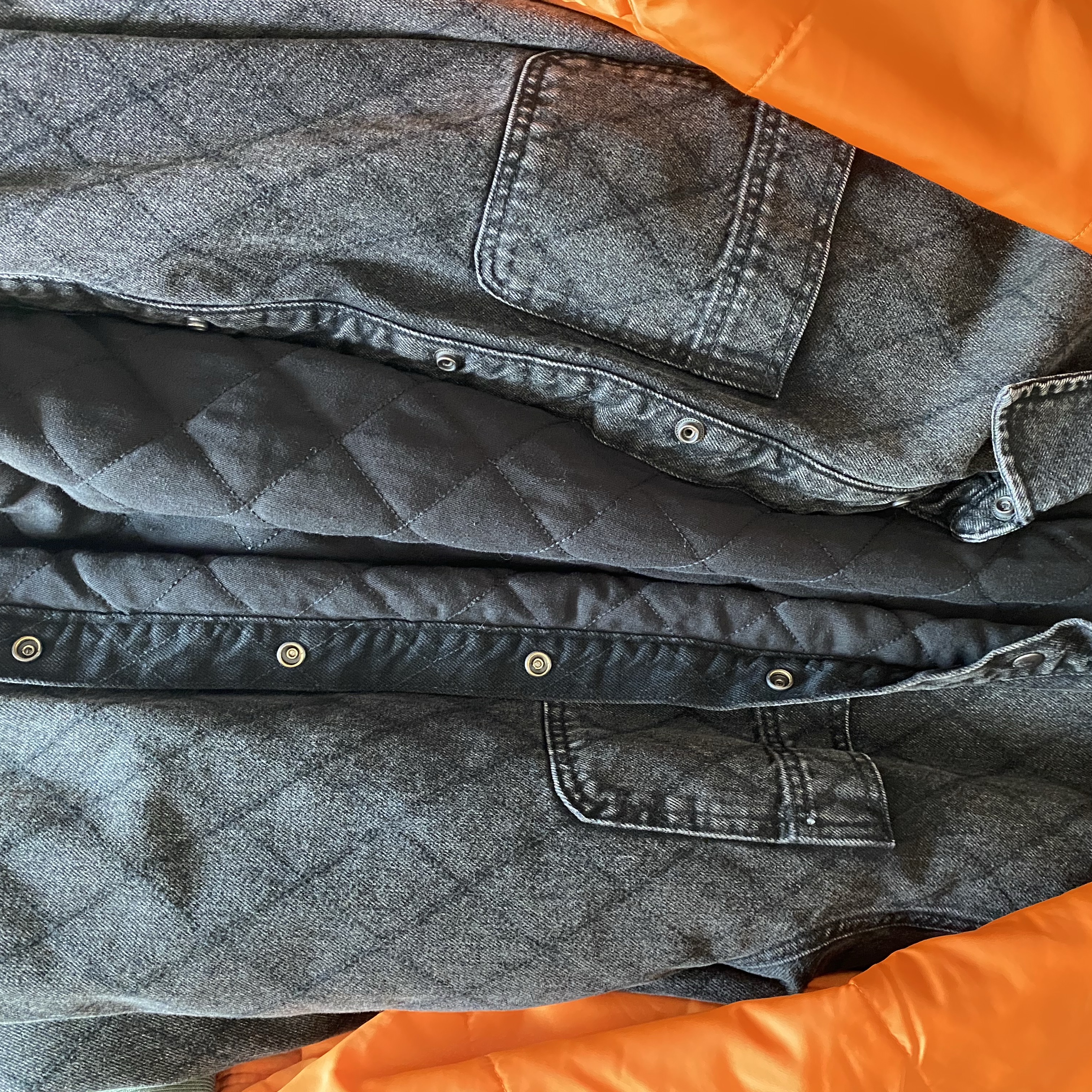 Supreme x Bounty Hunter MA-1 Jacket Olive - 23FW, Stussy Quilted Denim Shirt Black 착용 스타일