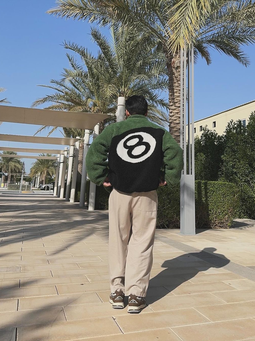 Nike x Stussy Reversible Jacket Medium Olive (FJ9153-222), Stussy x Our Legacy x Denim Tears TTL Varsity Jacket Black 착용 스타일 - 5