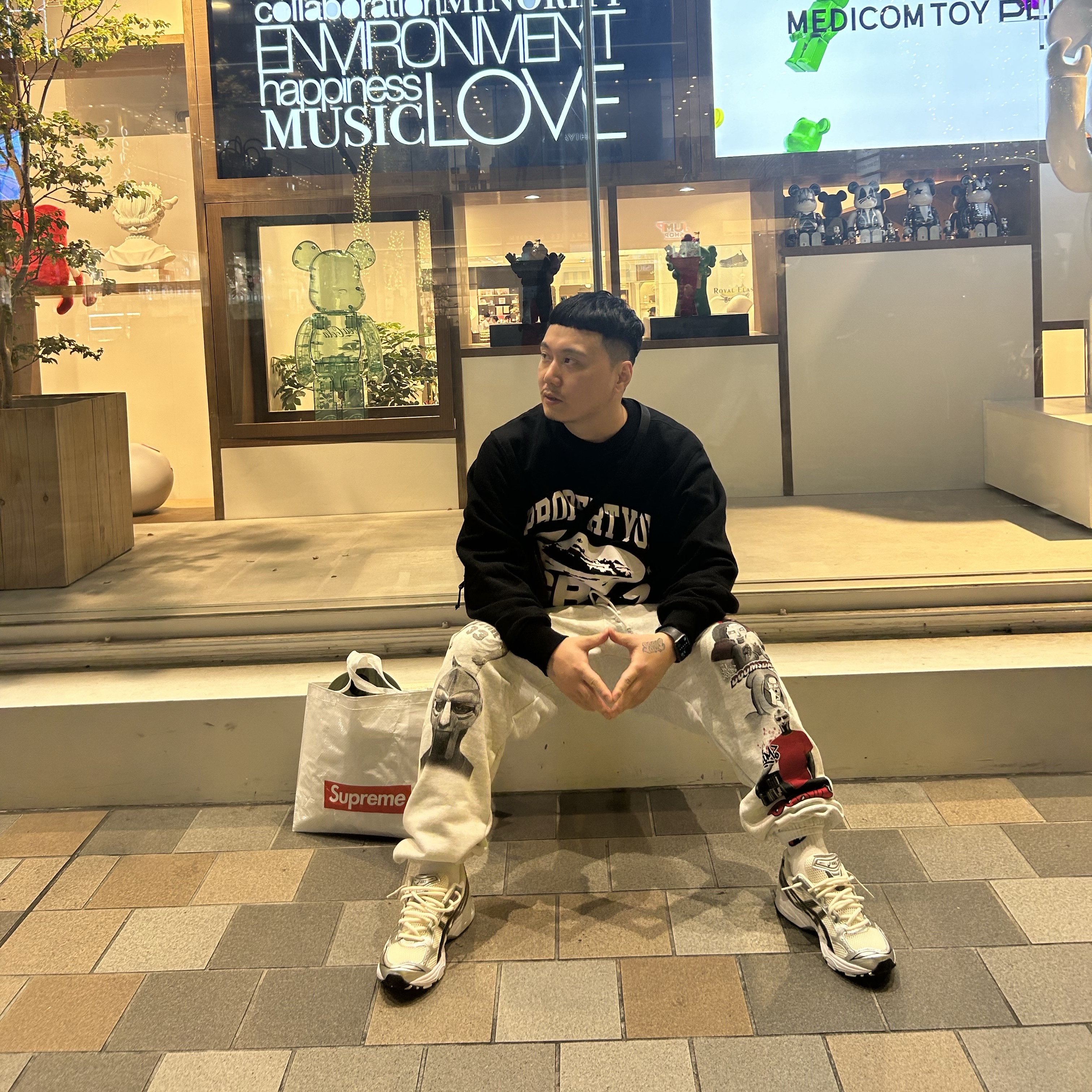 Asics Gel-Kayano 14 Cream Black, Supreme Seoul Box Logo T-Shirt White - 23FW 착용 스타일 - 9
