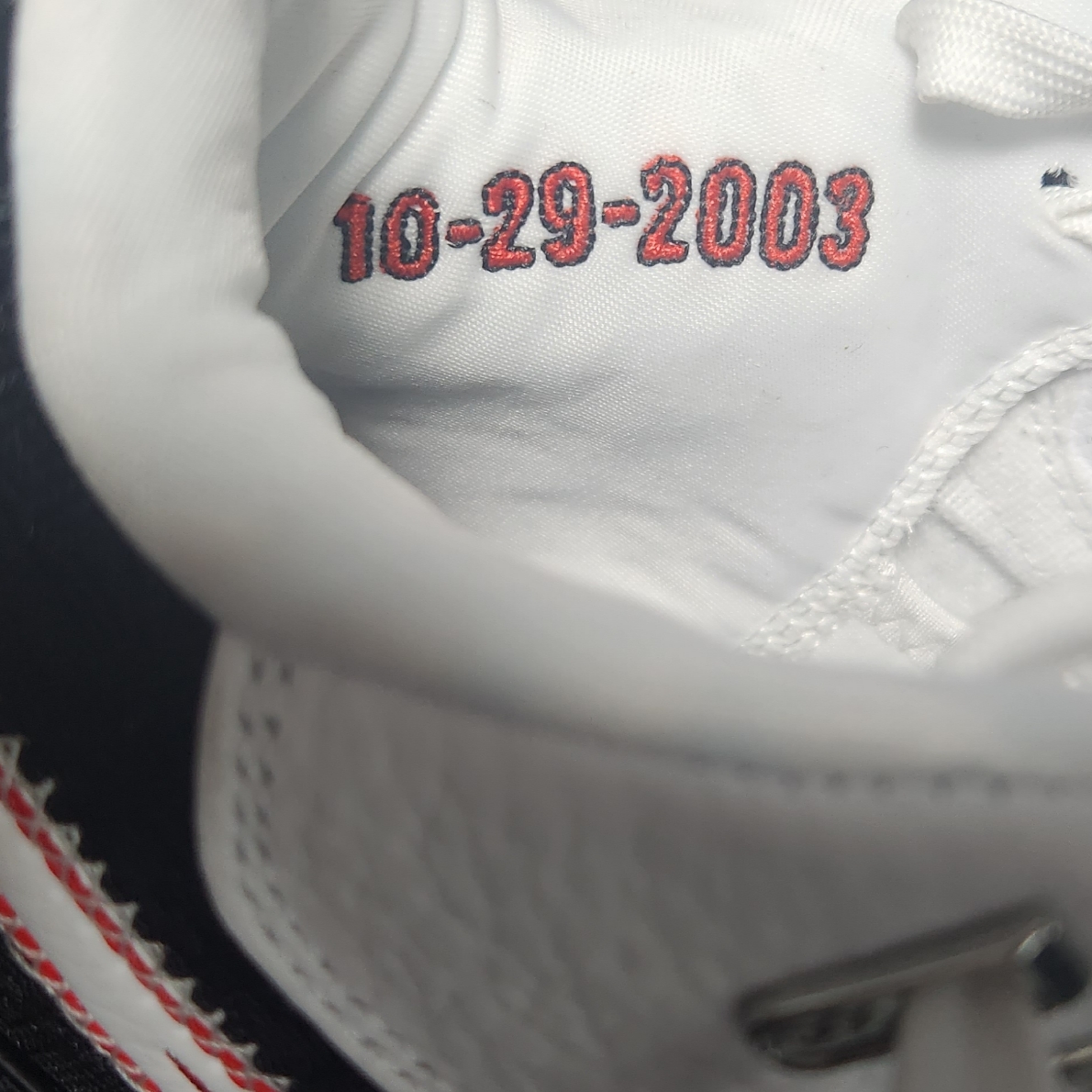Nike LeBron NXXT Gen AMPD EP White University Red 착용 스타일 - 3