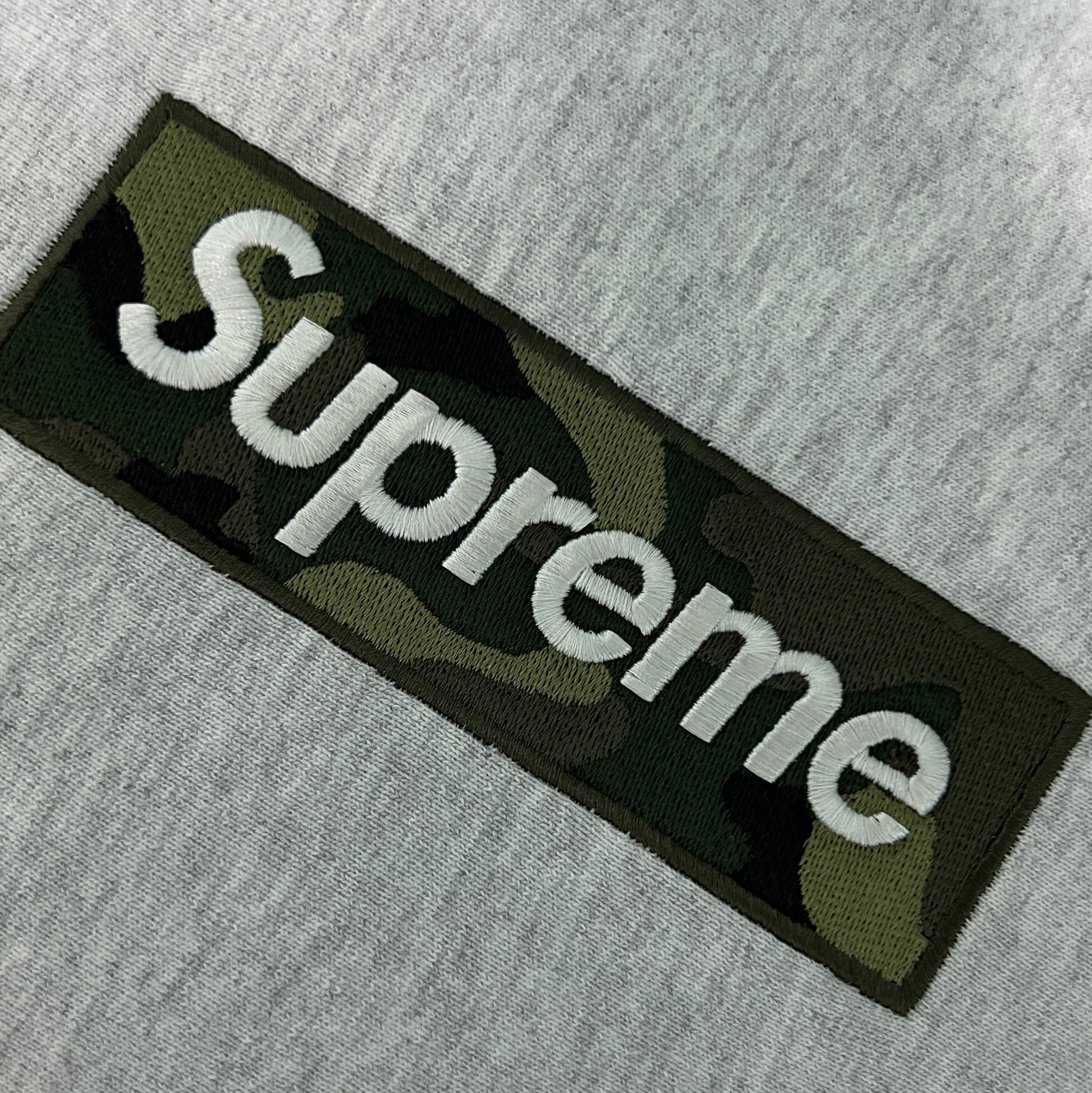 Supreme Box Logo Hooded Sweatshirt Ash Grey - 23FW 착용 스타일 - 1