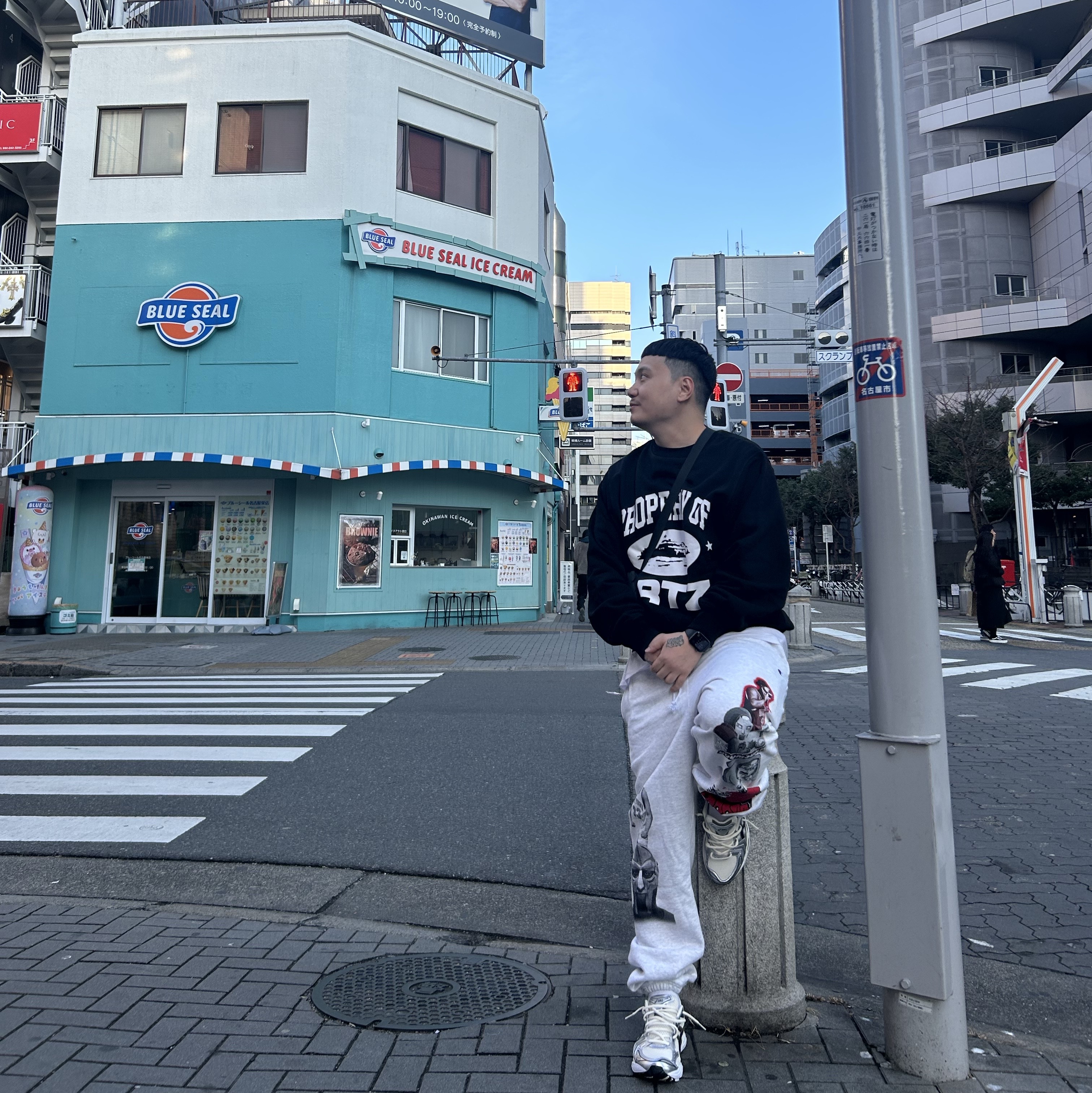 Asics Gel-Kayano 14 Cream Black, Supreme Seoul Box Logo T-Shirt White - 23FW 착용 스타일 - 5