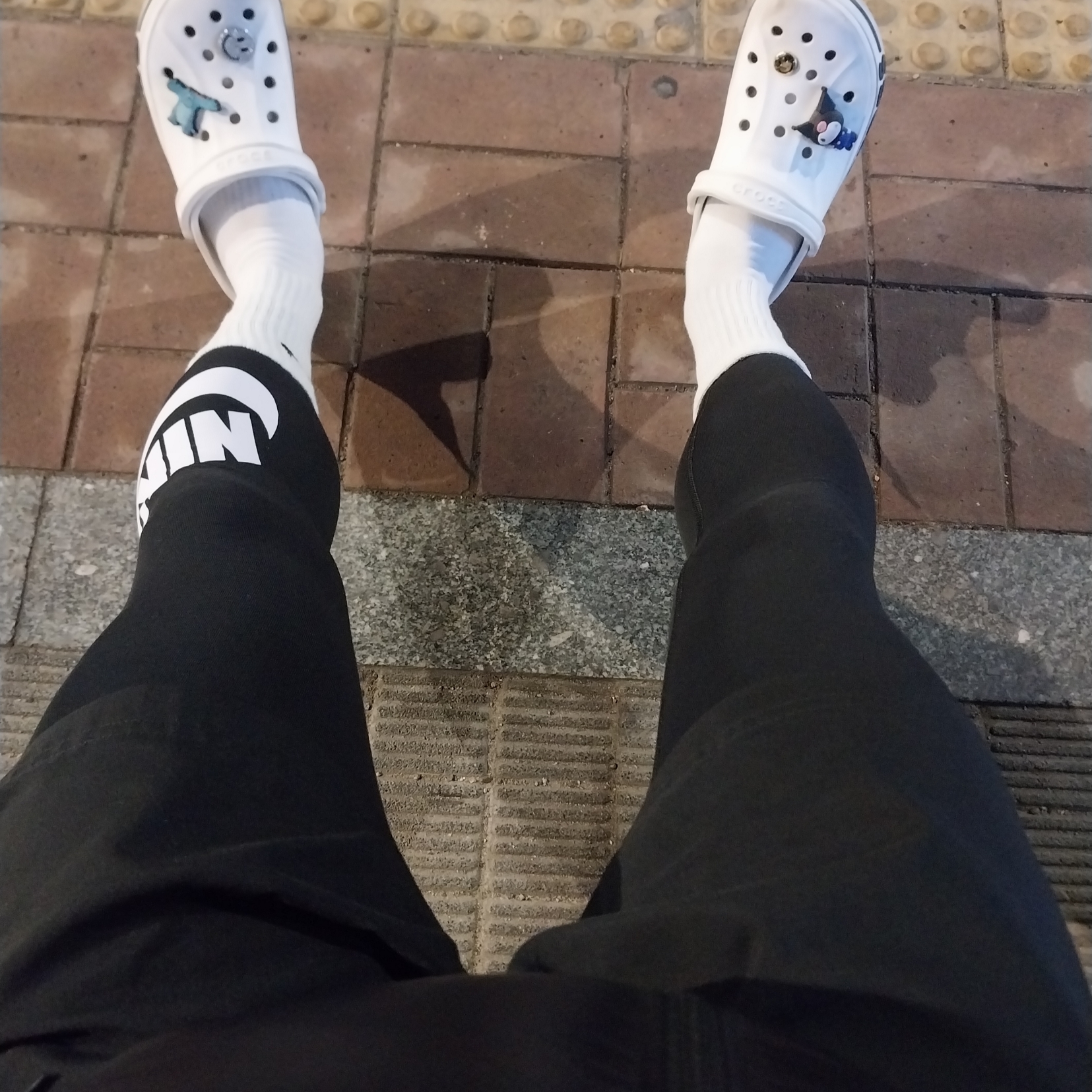 (W) Nike NSW Essential High Waist Leggings Black - Asia 착용 스타일