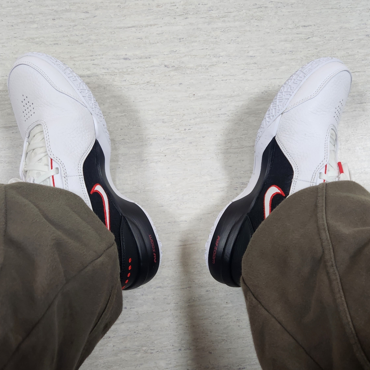Nike LeBron NXXT Gen AMPD EP White University Red 착용 스타일 - 2