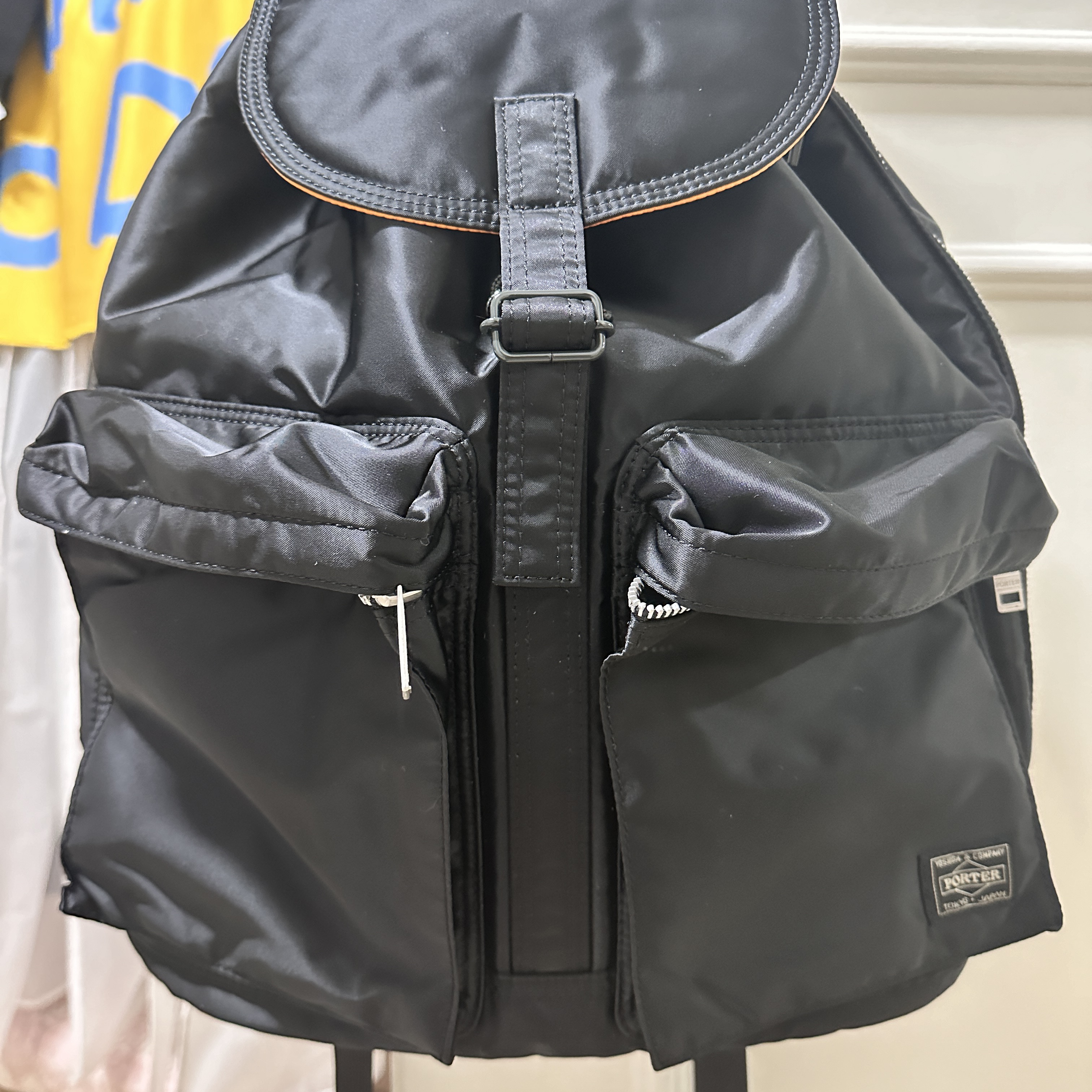 Porter Tanker Backpack Black 착용 스타일