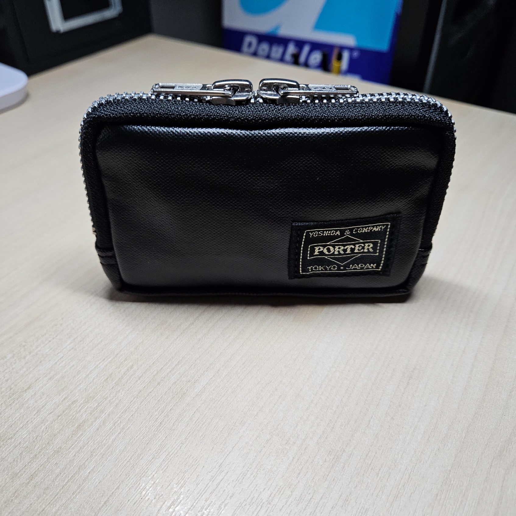 포터 프리스타일 멀티 코인 케이스 블랙 착용 스타일