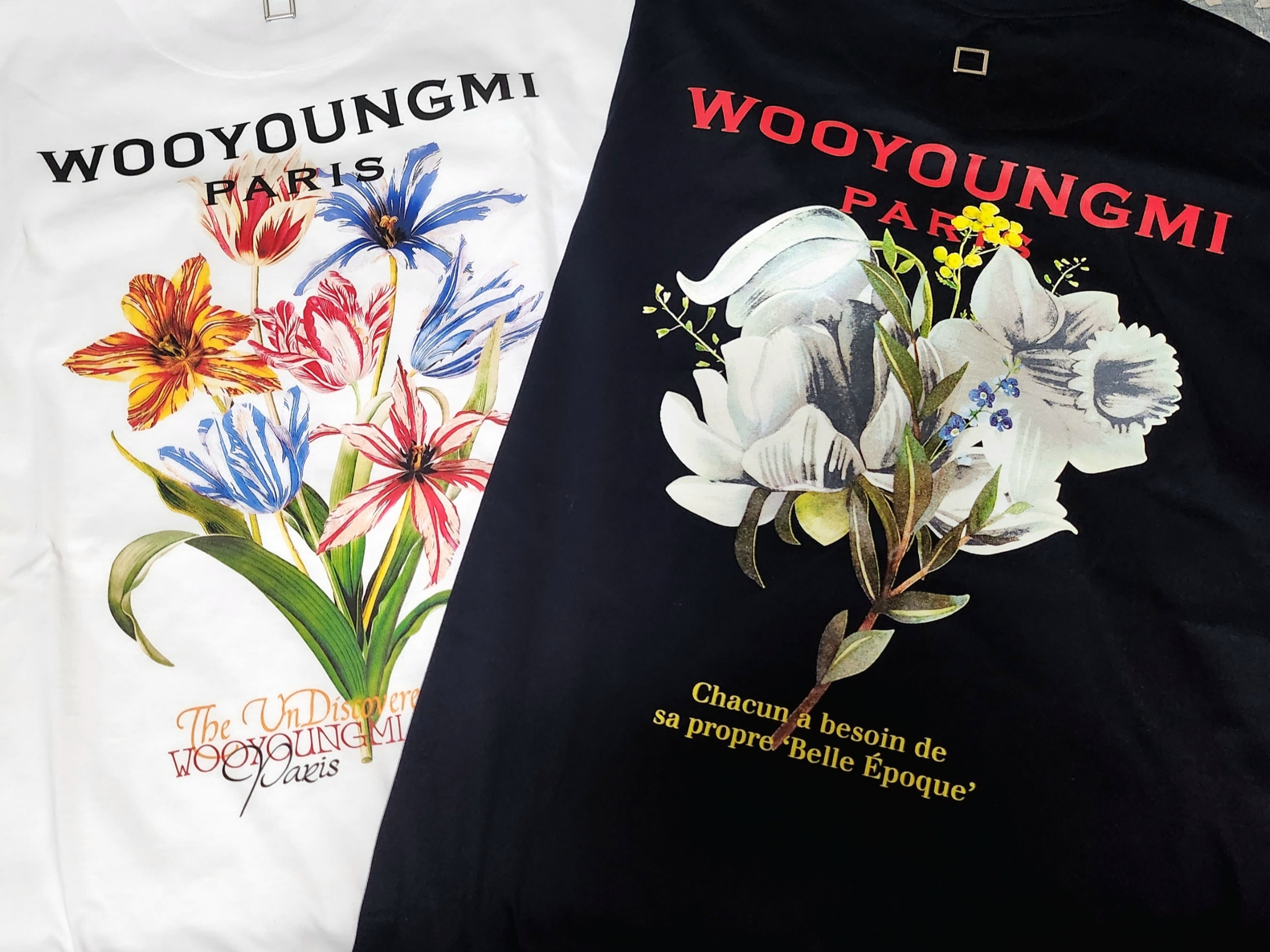 Wooyoungmi Flower Print T-Shirt White - 24SS, Wooyoungmi Flower Print Back Logo T-Shirt Navy - 22SS 착용 스타일
