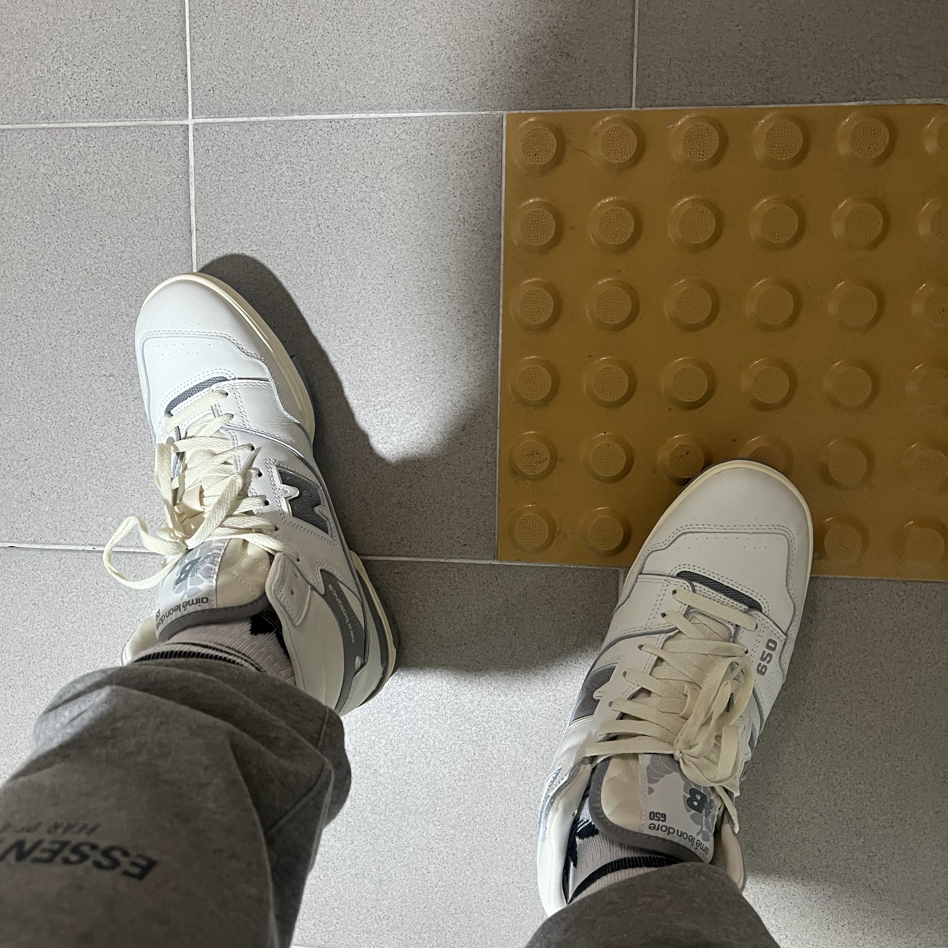 New Balance x Aime Leon Dore 650R White Grey 착용 스타일