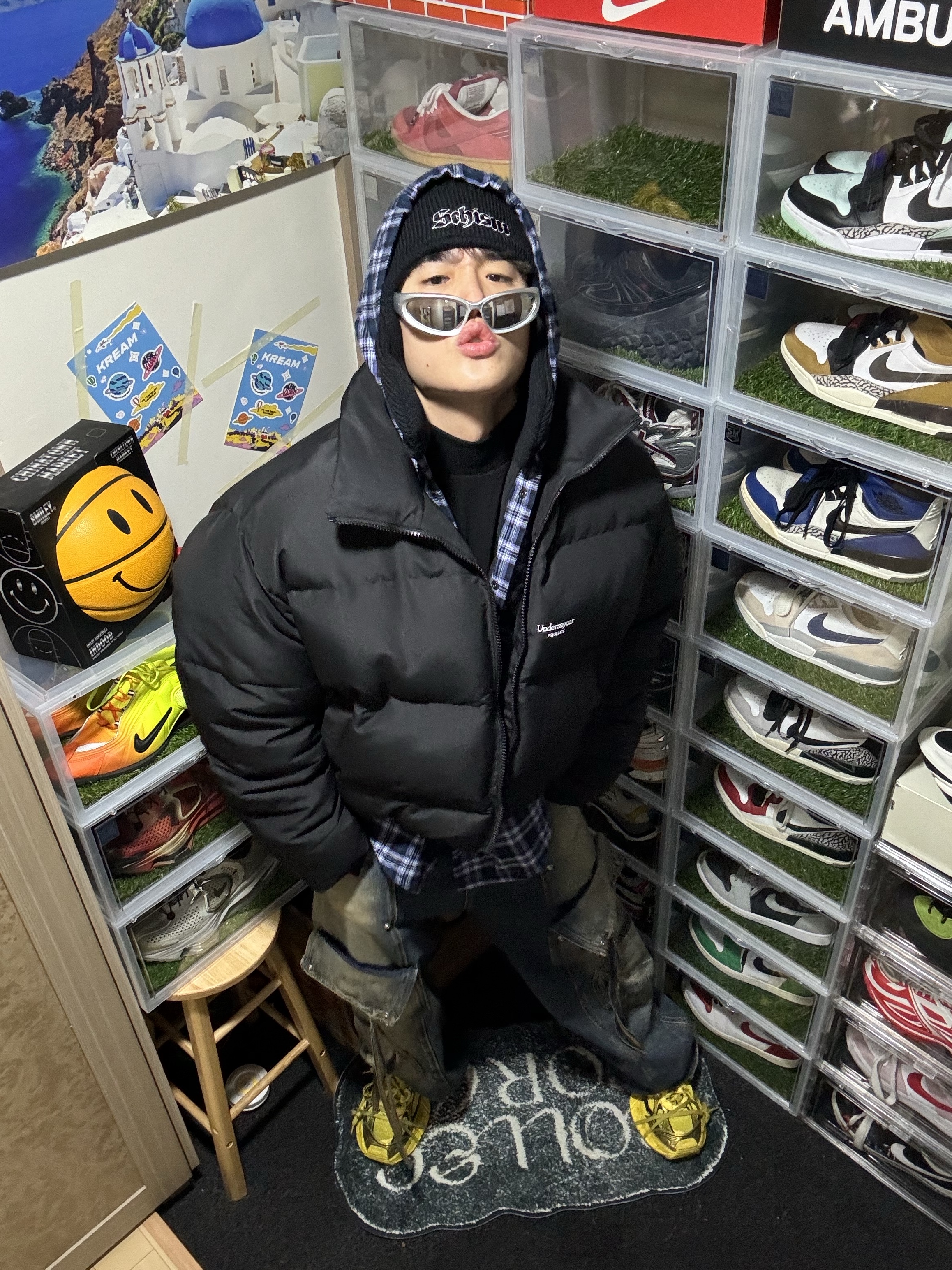 Balenciaga 3XL Sneakers Yellow Black, Undermycar Mu.15 Anti Fxxking Logo Play Triple Logo Crop Padding Jacket Black 착용 스타일 - 2