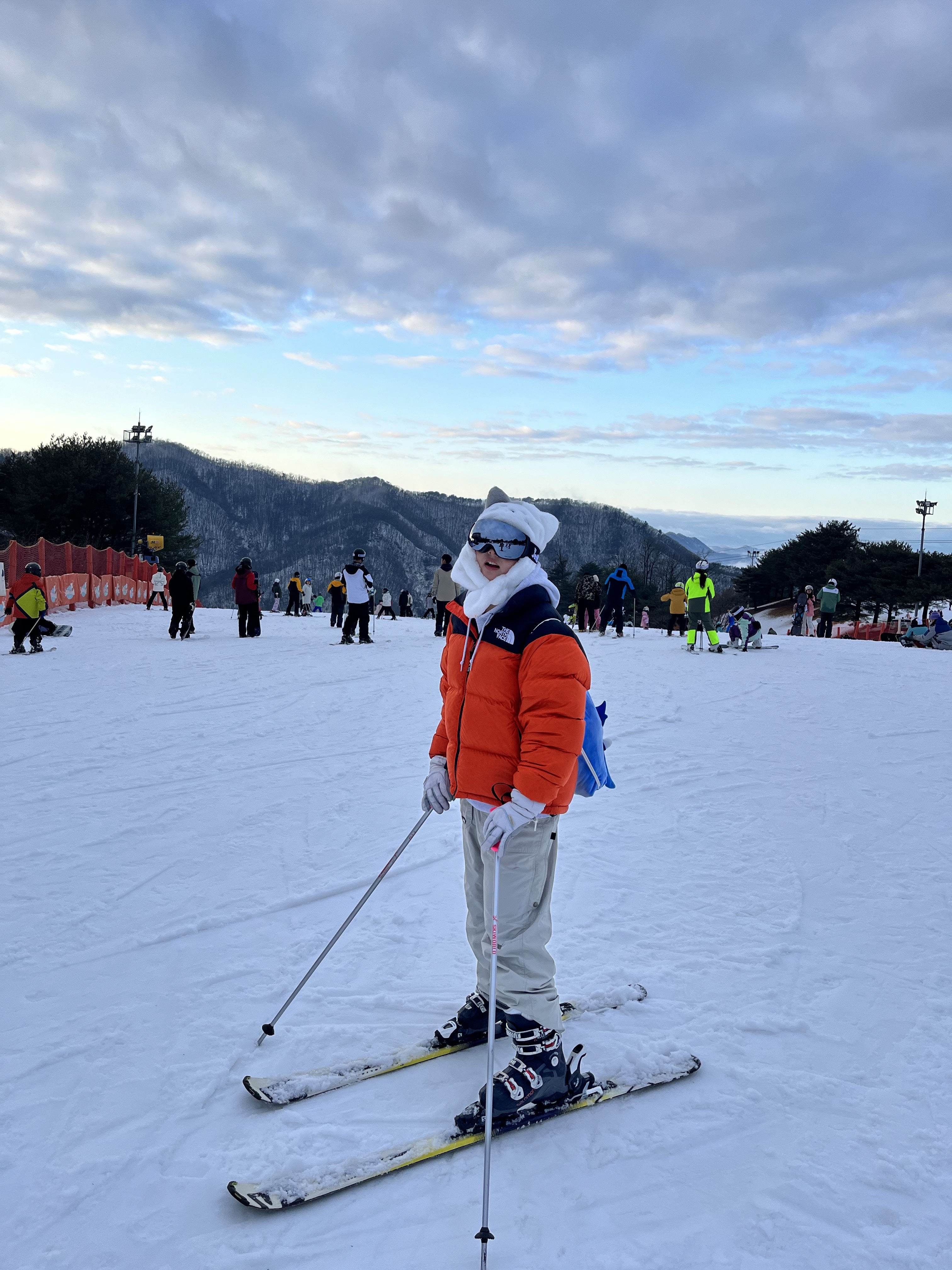 The North Face 1996 Eco Nuptse Jacket Orange 착용 스타일 - 2