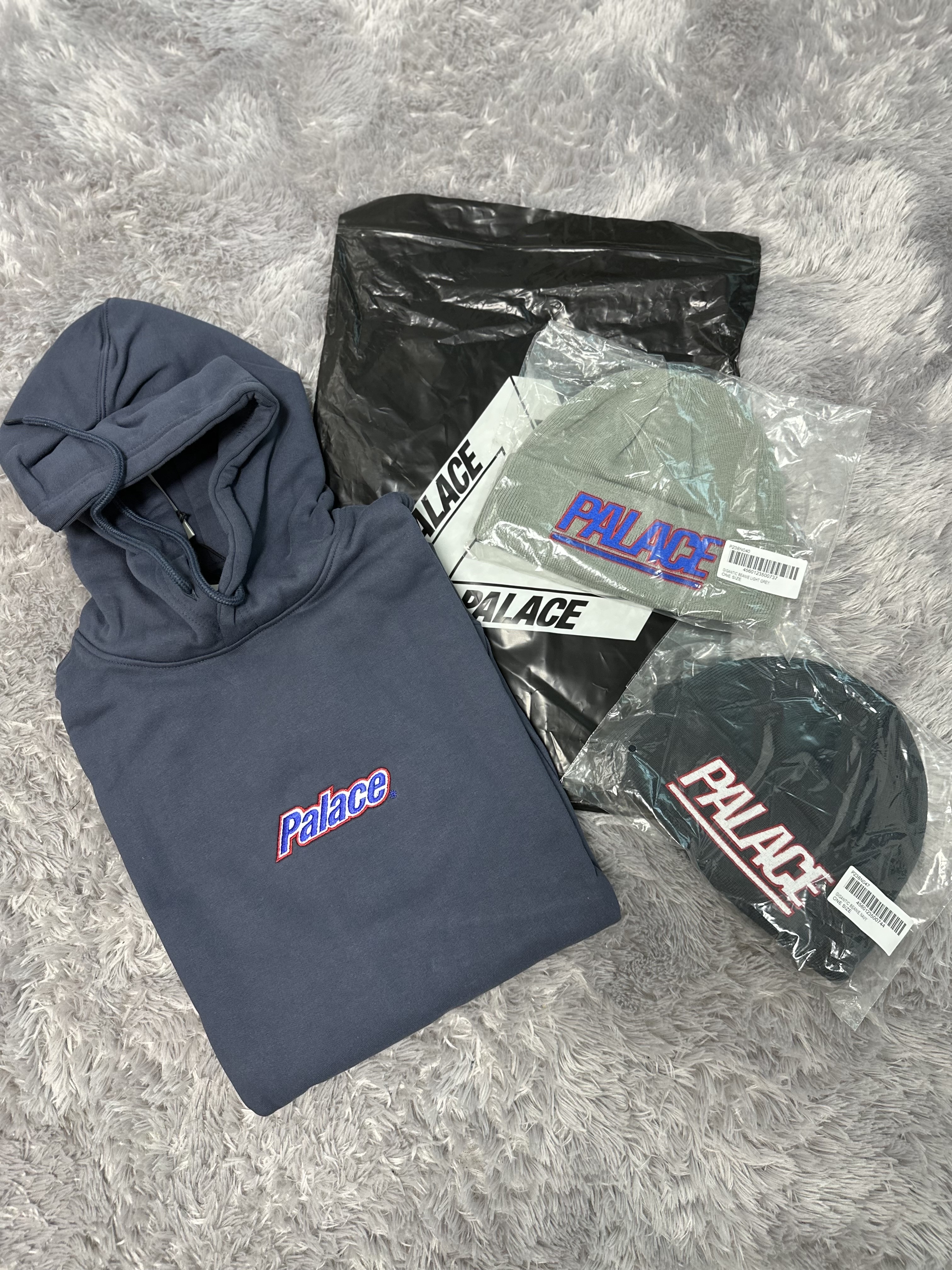 Palace Gigantic Beanie Navy - 23SS, Palace Gigantic Beanie Light Grey - 23SS 착용 스타일