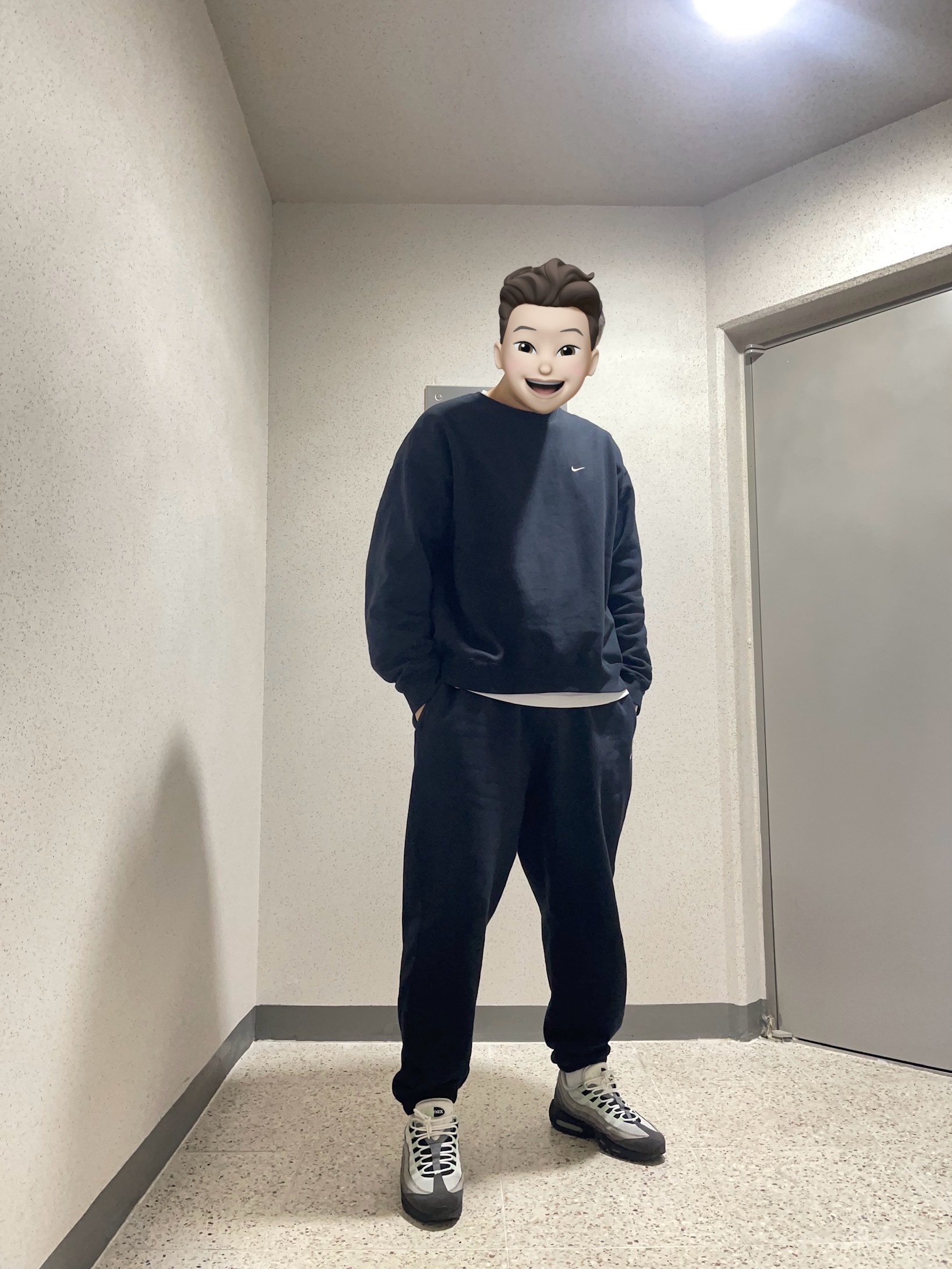 Nike NRG Solo Swoosh Fleece Pants Black - US/EU, Nike NRG Solo Swoosh Crew Fleece Black White - US/EU 착용 스타일 - 2