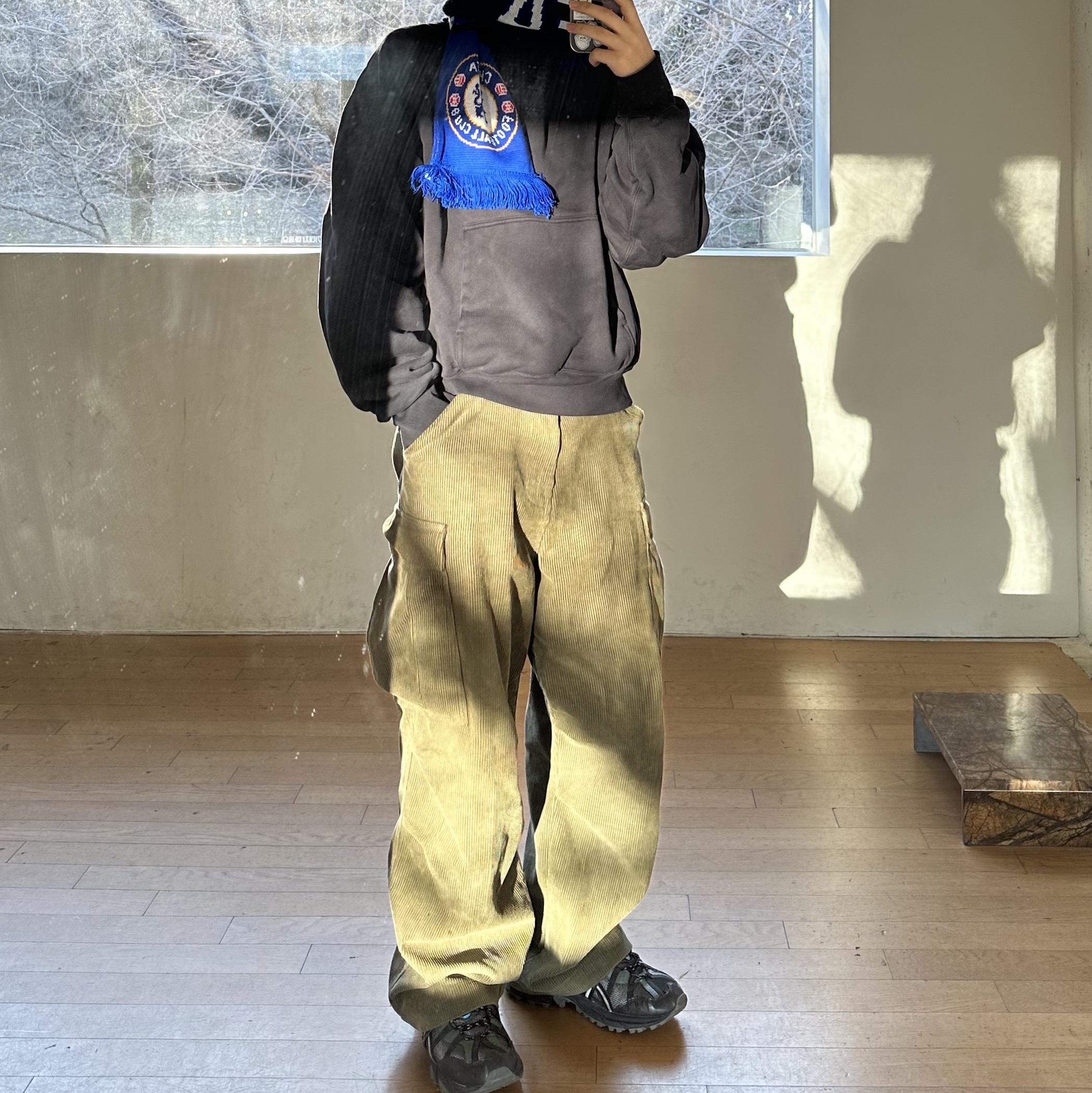 Yeezy Gap Hoodie Black, (W) Asics x Matin Kim Gel-Sonoma 15-50 Black Pure Silver 착용 스타일