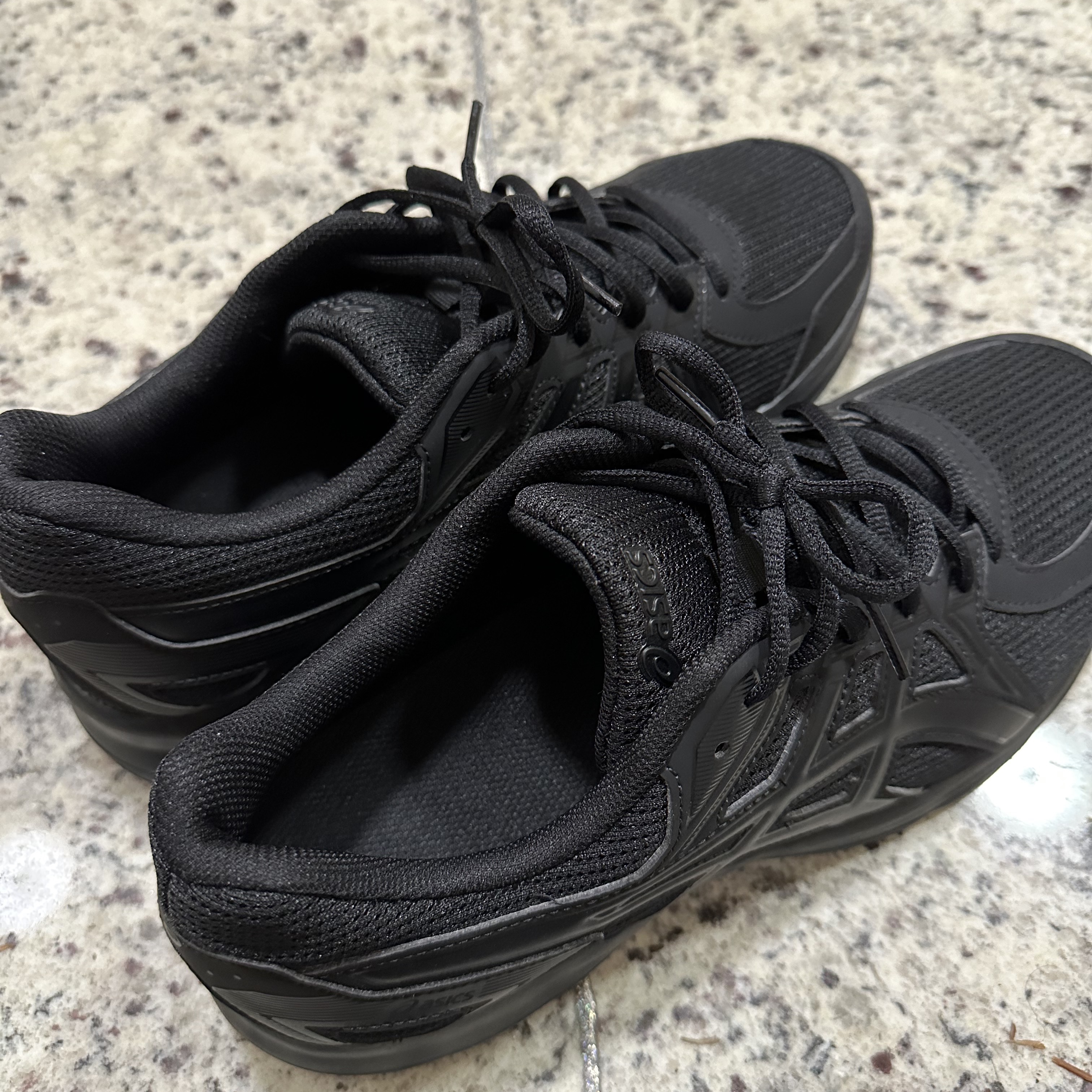 Asics Jog 100 2 Black 착용 스타일