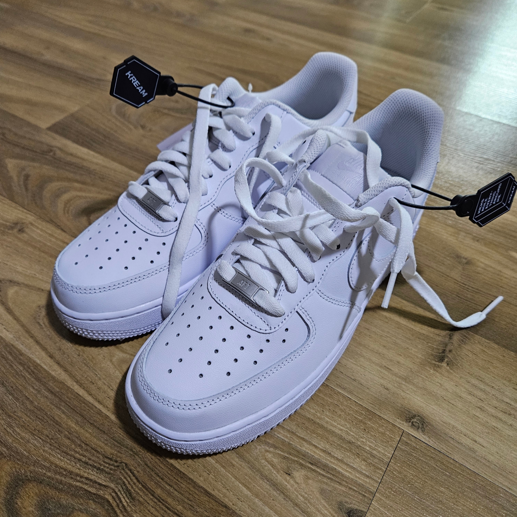Nike Air Force 1 '07 Low White 착용 스타일