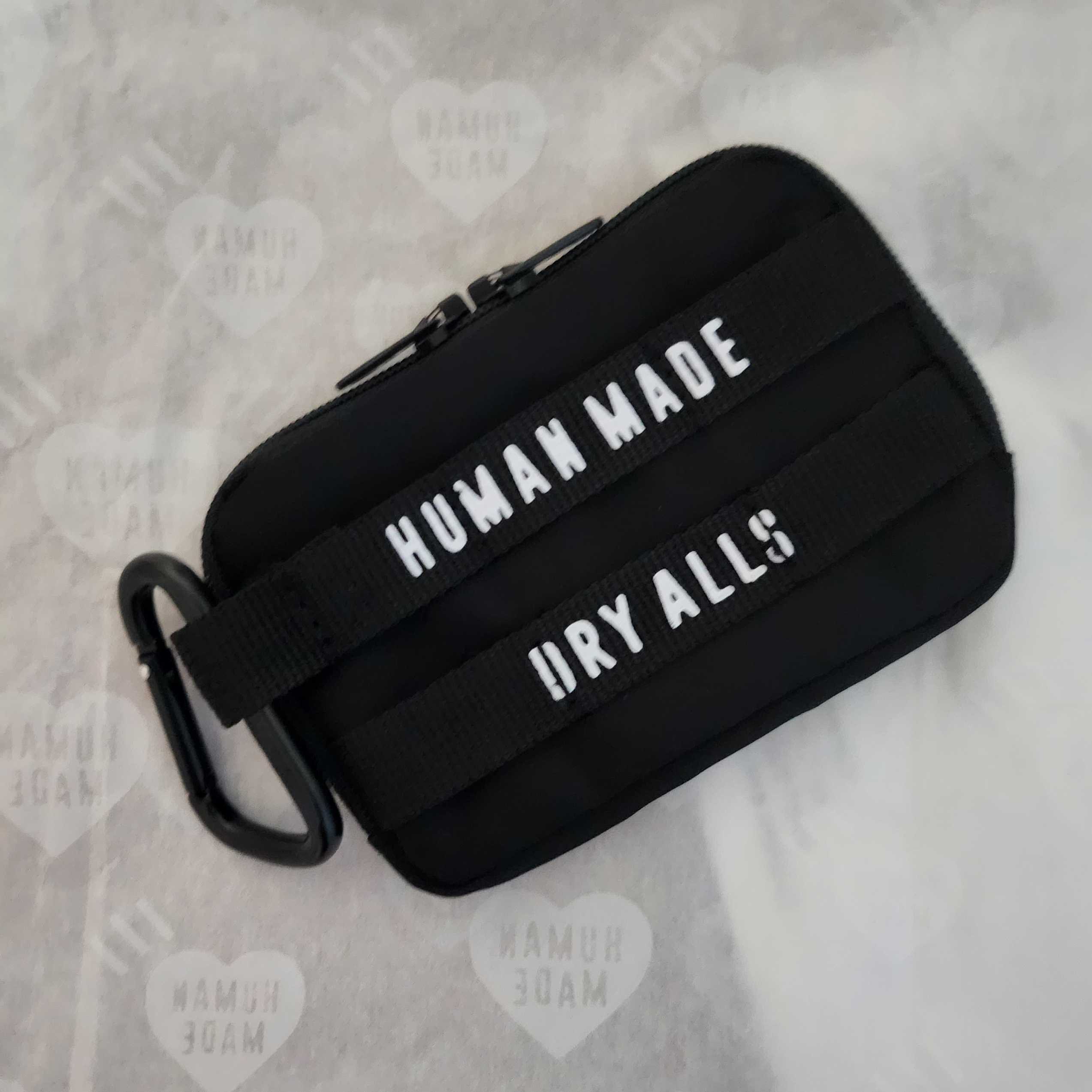 Human Made Military Card Case Black 착용 스타일 - 3
