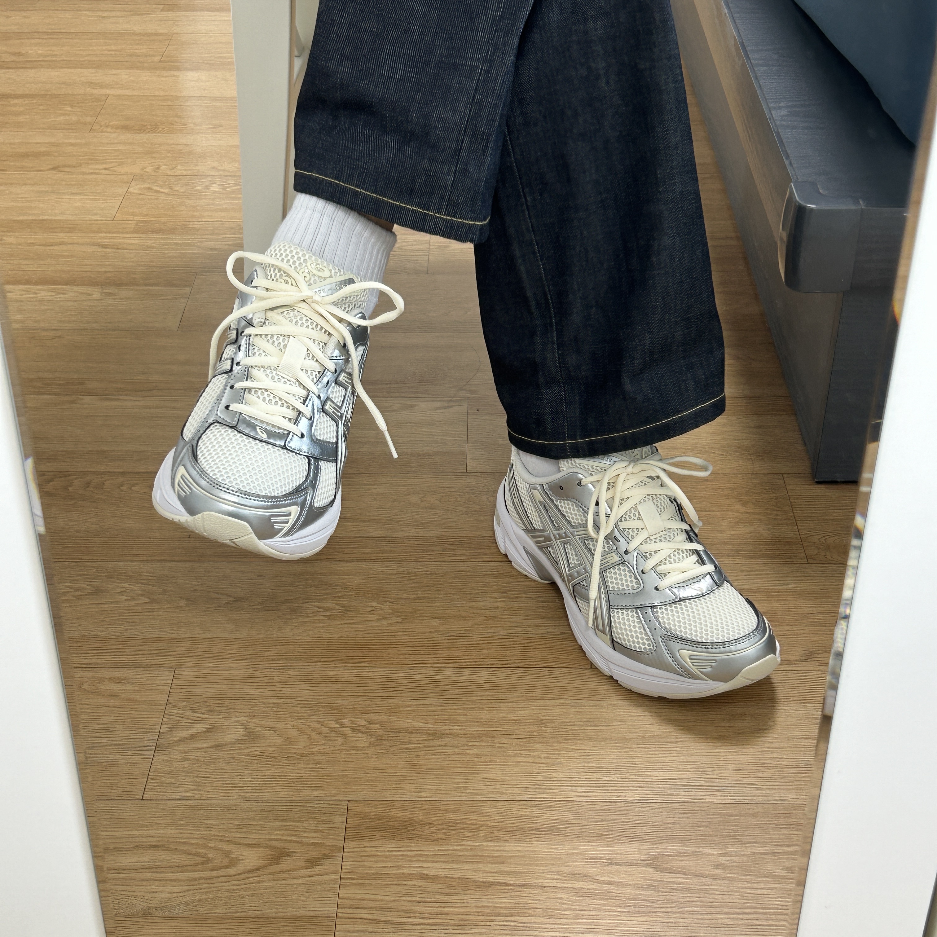 (W) Asics Gel-1130 Cream Pure Silver 착용 스타일 - 2