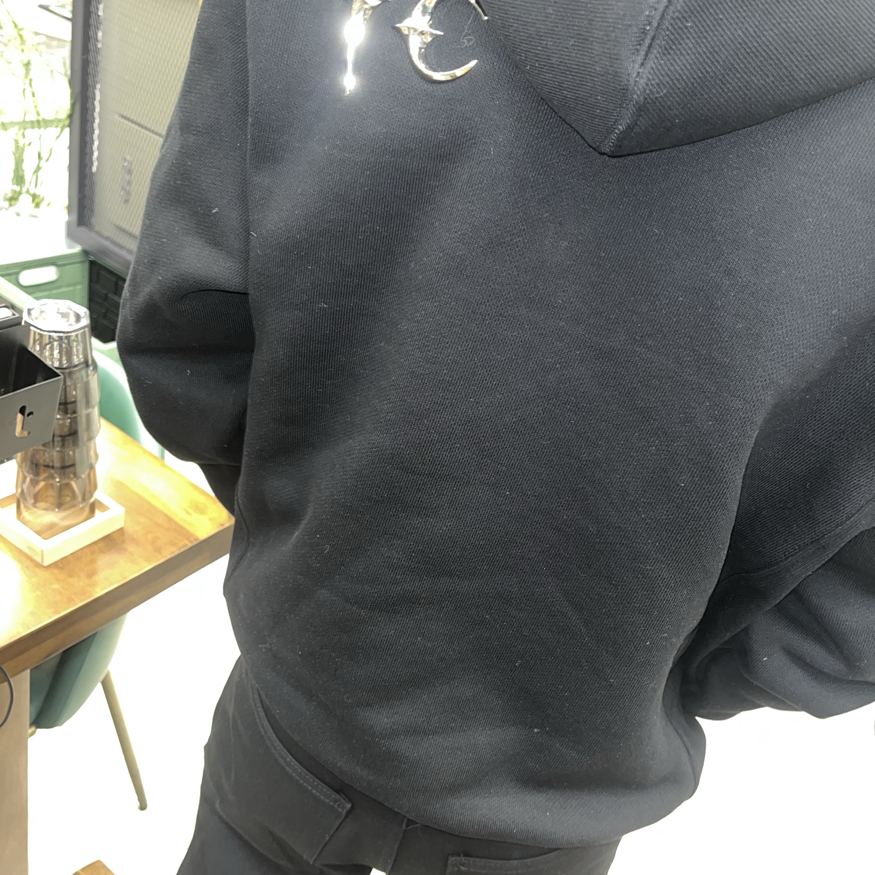 Thug Club Armor Hoodie Black 착용 스타일 - 2