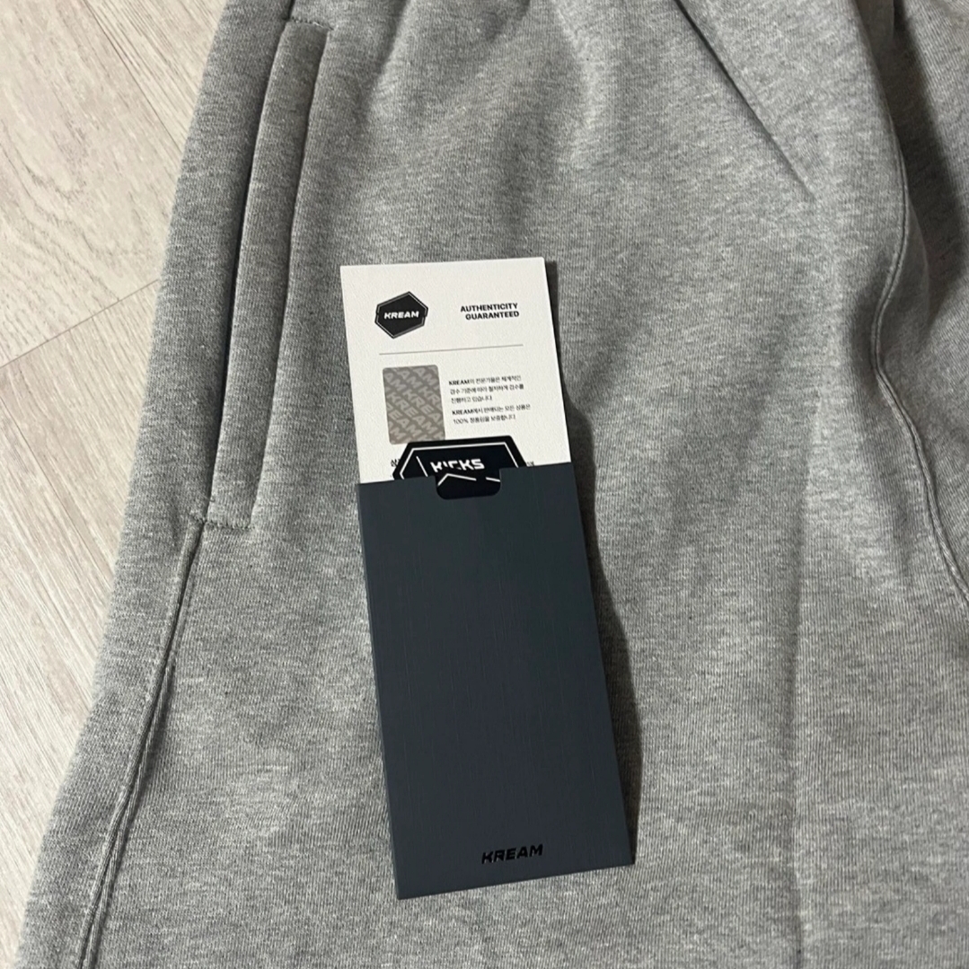 Nike x Stussy NRG Fleece Pants Dark Grey Heather (DO9340-063) 착용 스타일