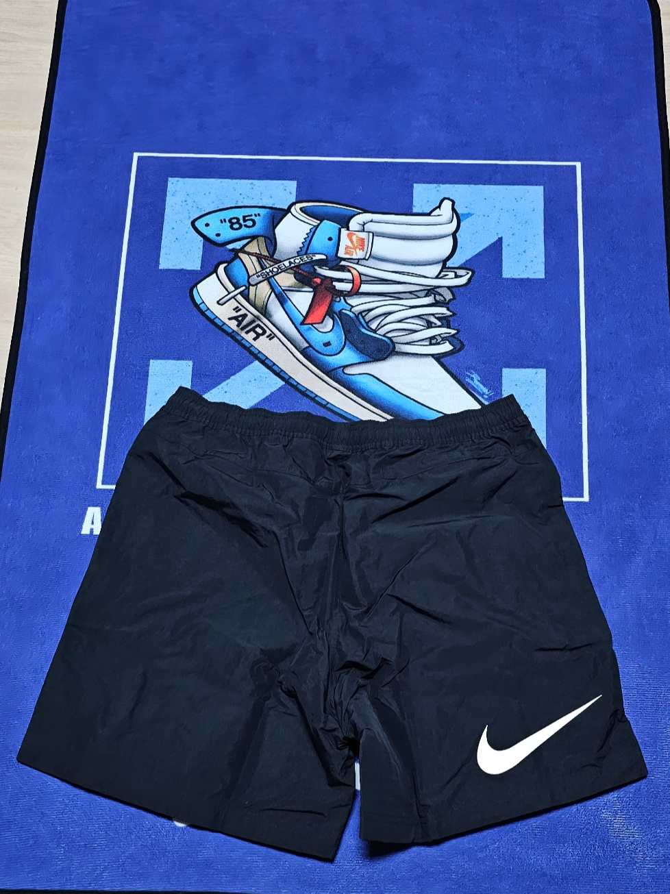 Nike x Stussy Shorts Black (FJ9167-010) 착용 스타일 - 3