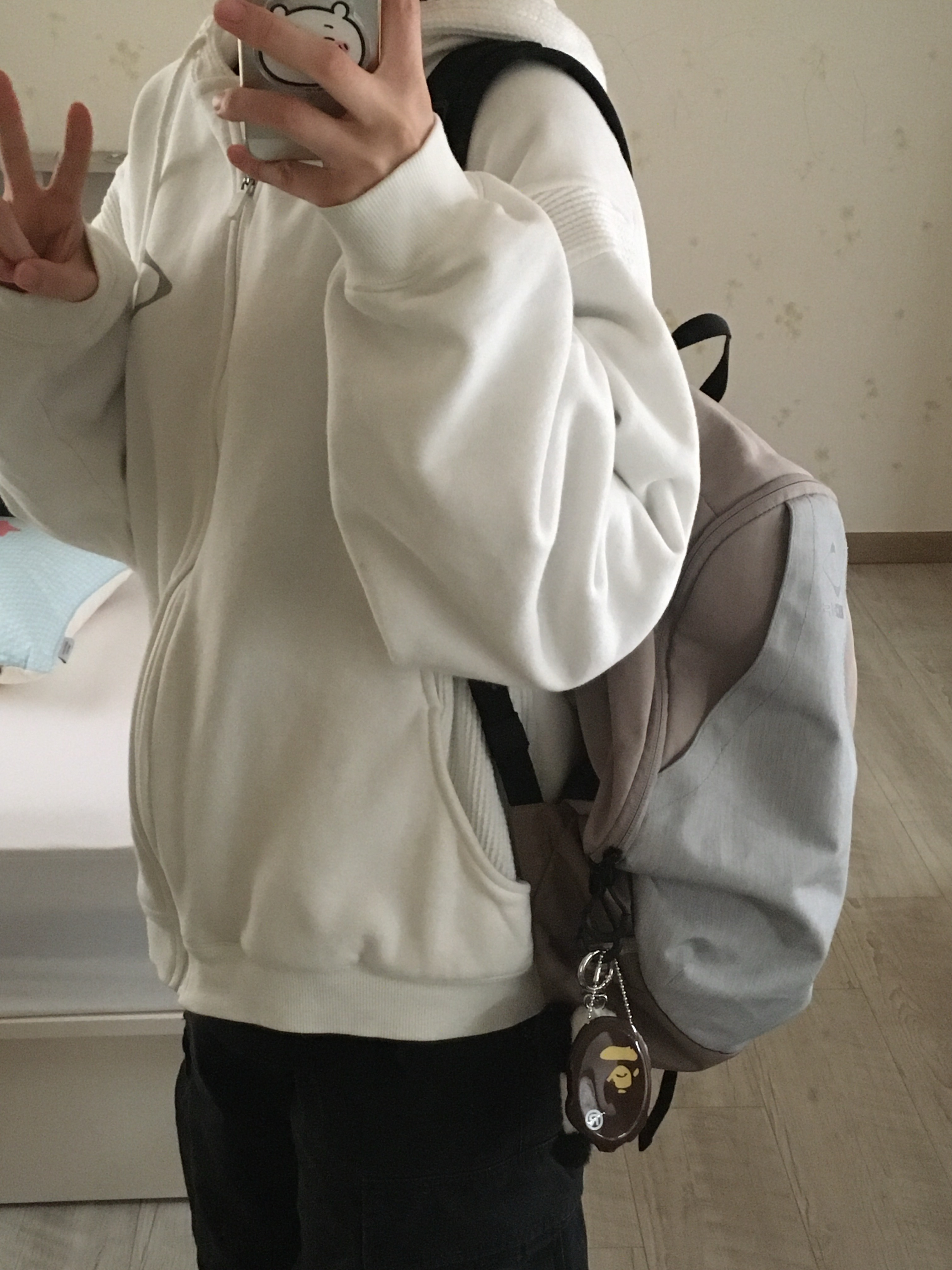 Mischief Rhombus Backpack Pink Grey, BAPE Ape Head Coin Case M Brown 착용 스타일 - 1