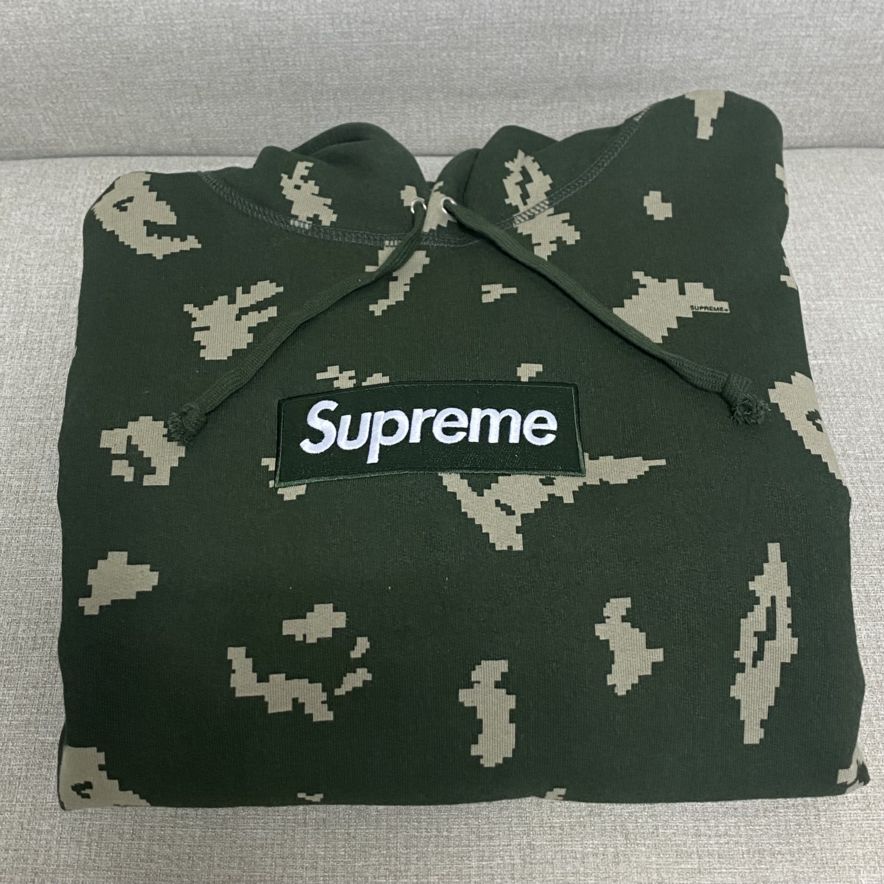 Supreme Box Logo Hooded Sweatshirt Olive Russian Camo - 21FW 착용 스타일