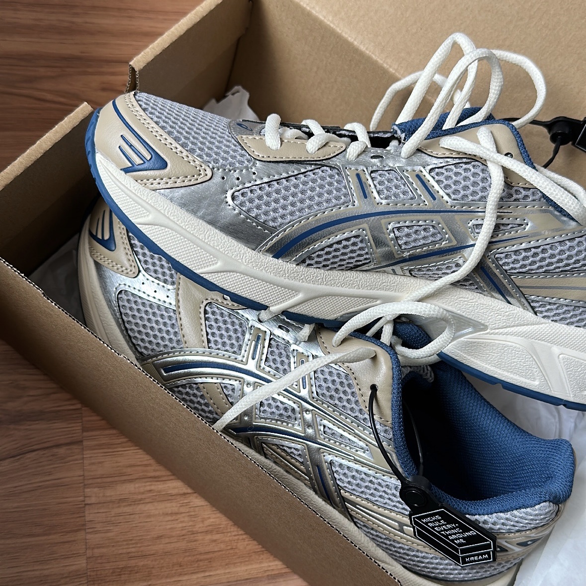 Asics Gel-1130 Oyster Grey Pure Silver 착용 스타일 - 1