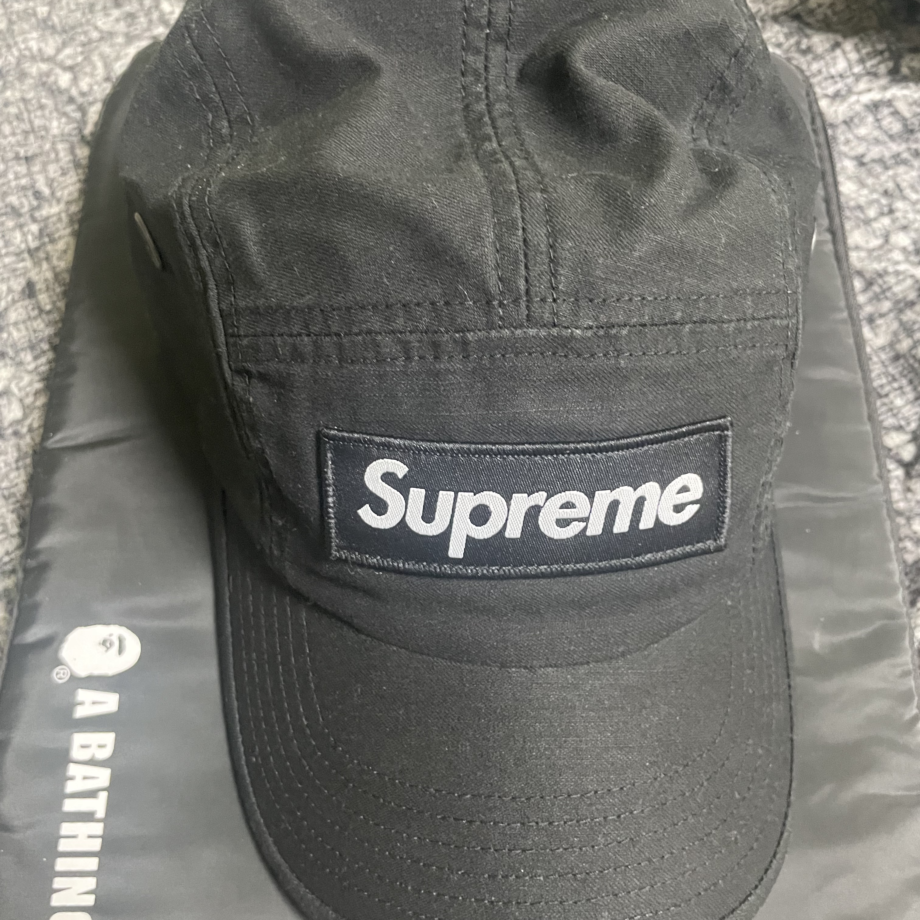 Supreme Military Camp Cap Black - 22FW 착용 스타일