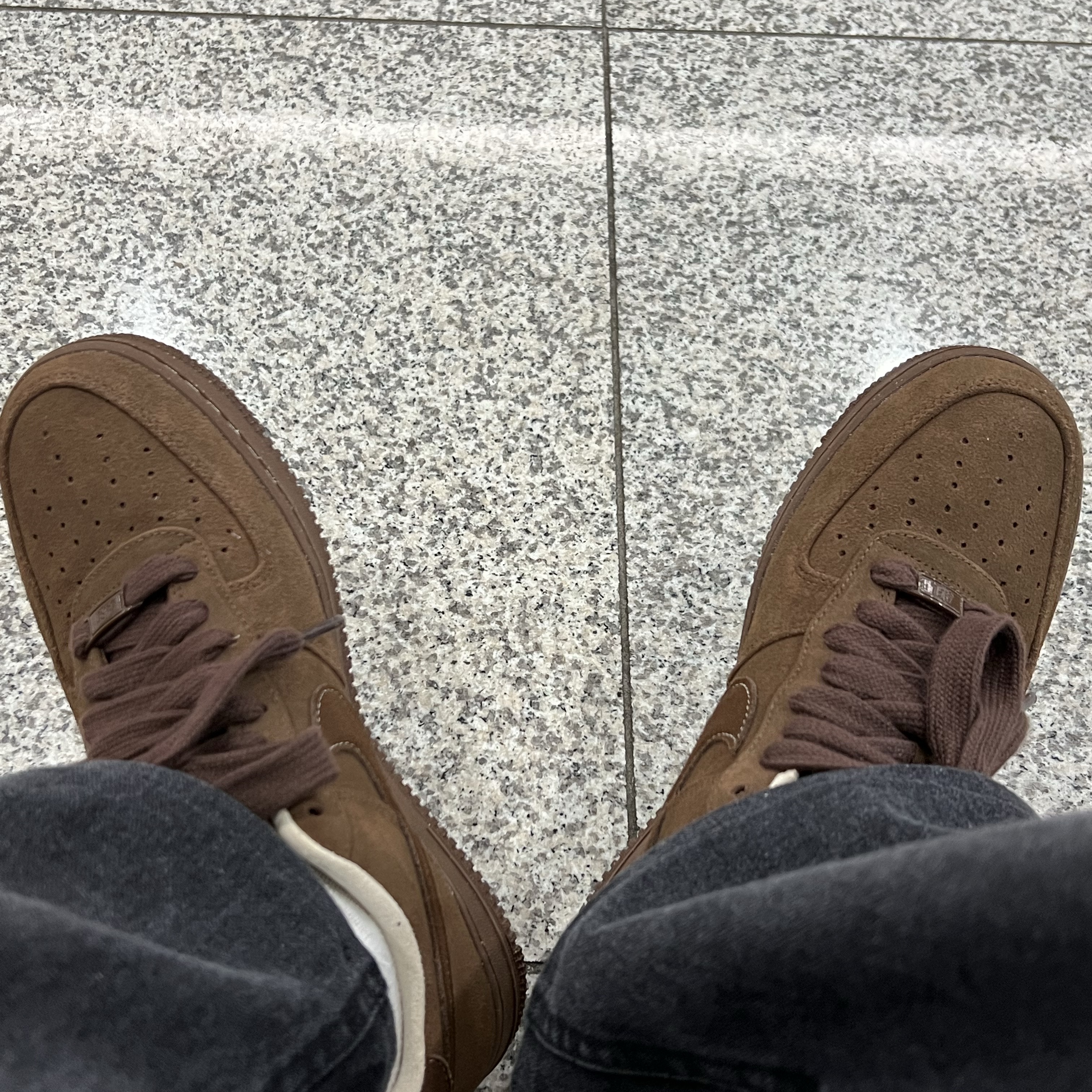 (W) Nike Air Force 1 '07 Cacao Wow 착용 스타일