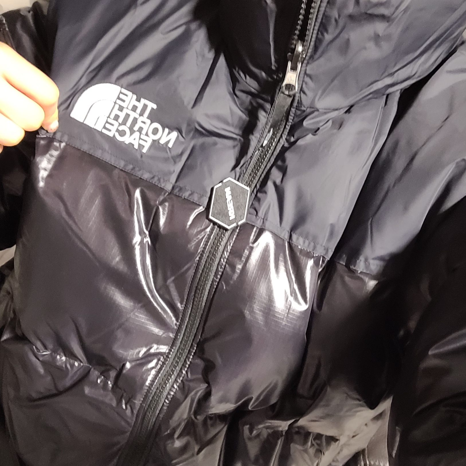The North Face 1996 Eco Nuptse Jacket Real Black 착용 스타일 - 1