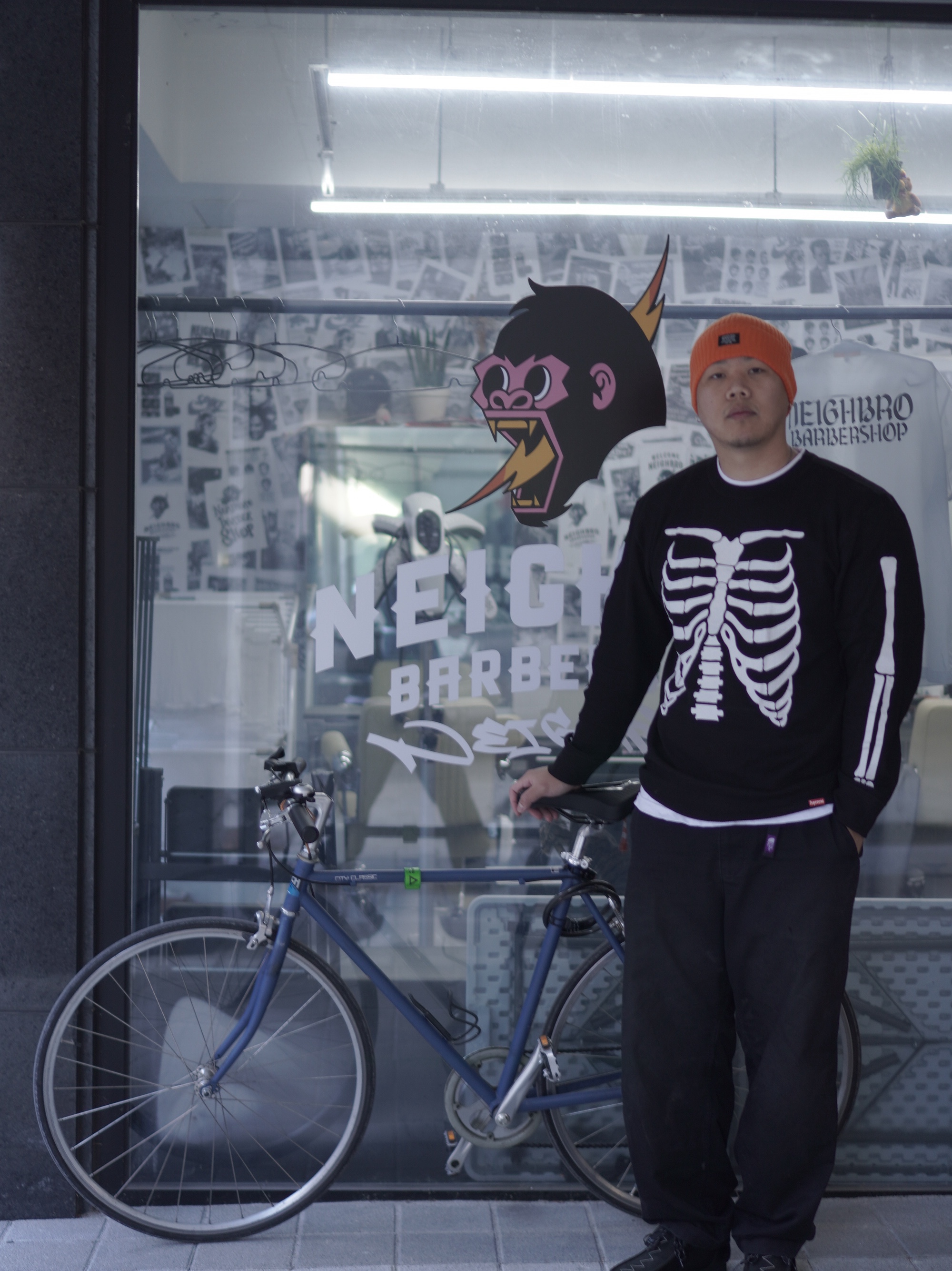 Supreme Hanes Bones Thermal Crew Black (1 Pack), The North Face Purple Label Chino Wide Tapered Field Pants Black 착용 스타일