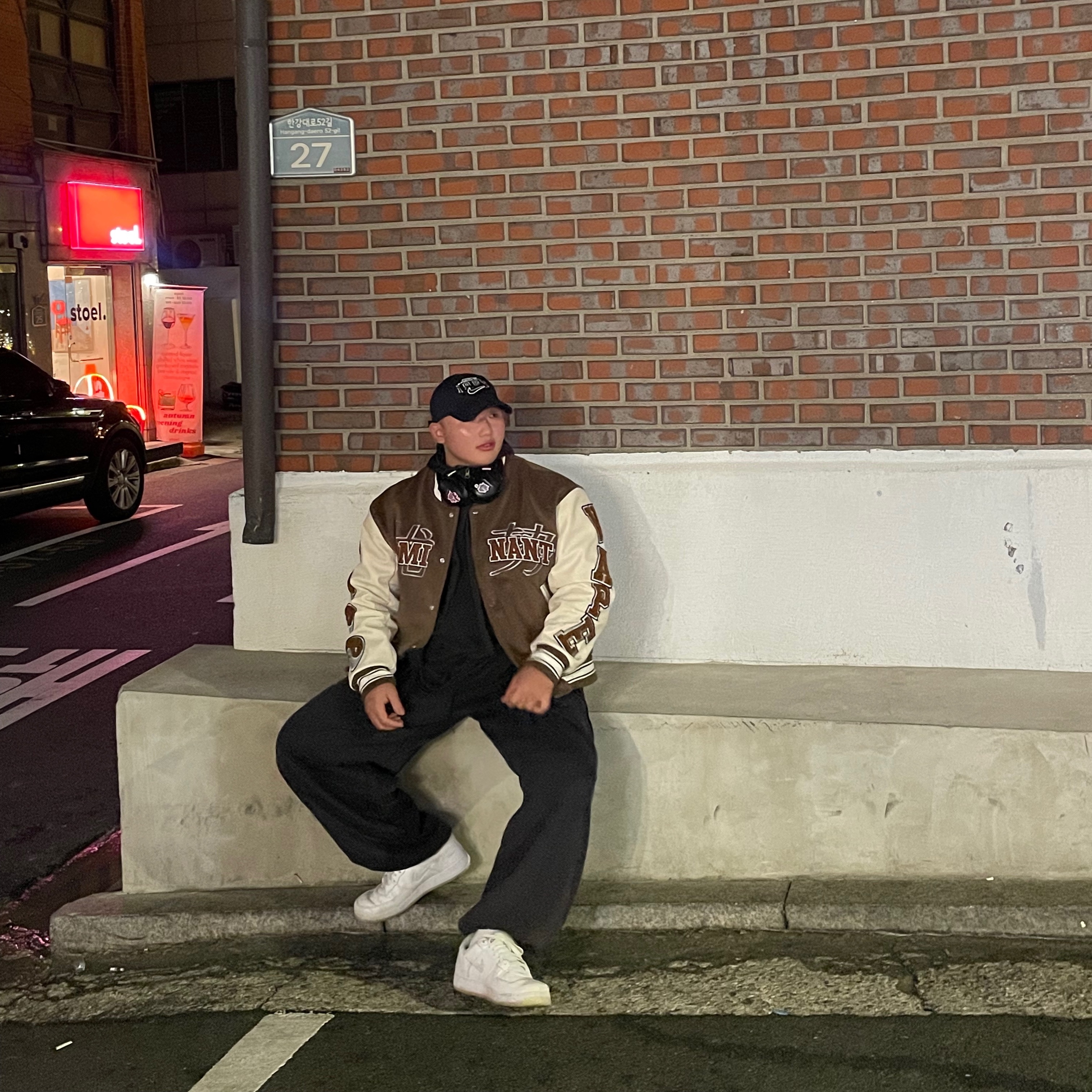 BOSE QC Ultra Black (Korean Ver.), Supreme x Nike Arc Corduroy 6-Panel Black - 22SS 착용 스타일 - 1