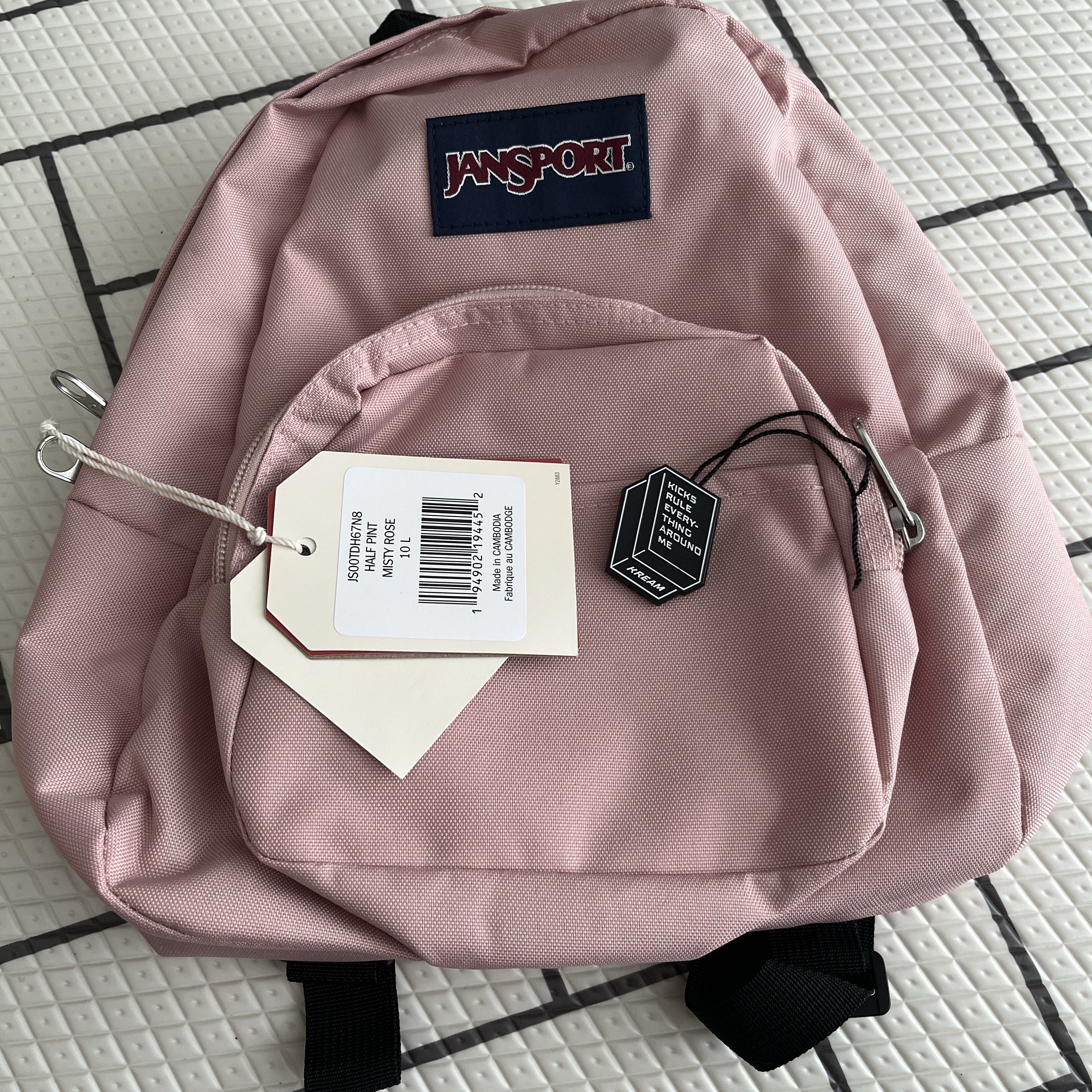 Jansport Half Pint Mini Backpack Misty Rose, Monamhee Love Flexy Keyring Blue 착용 스타일 - 2