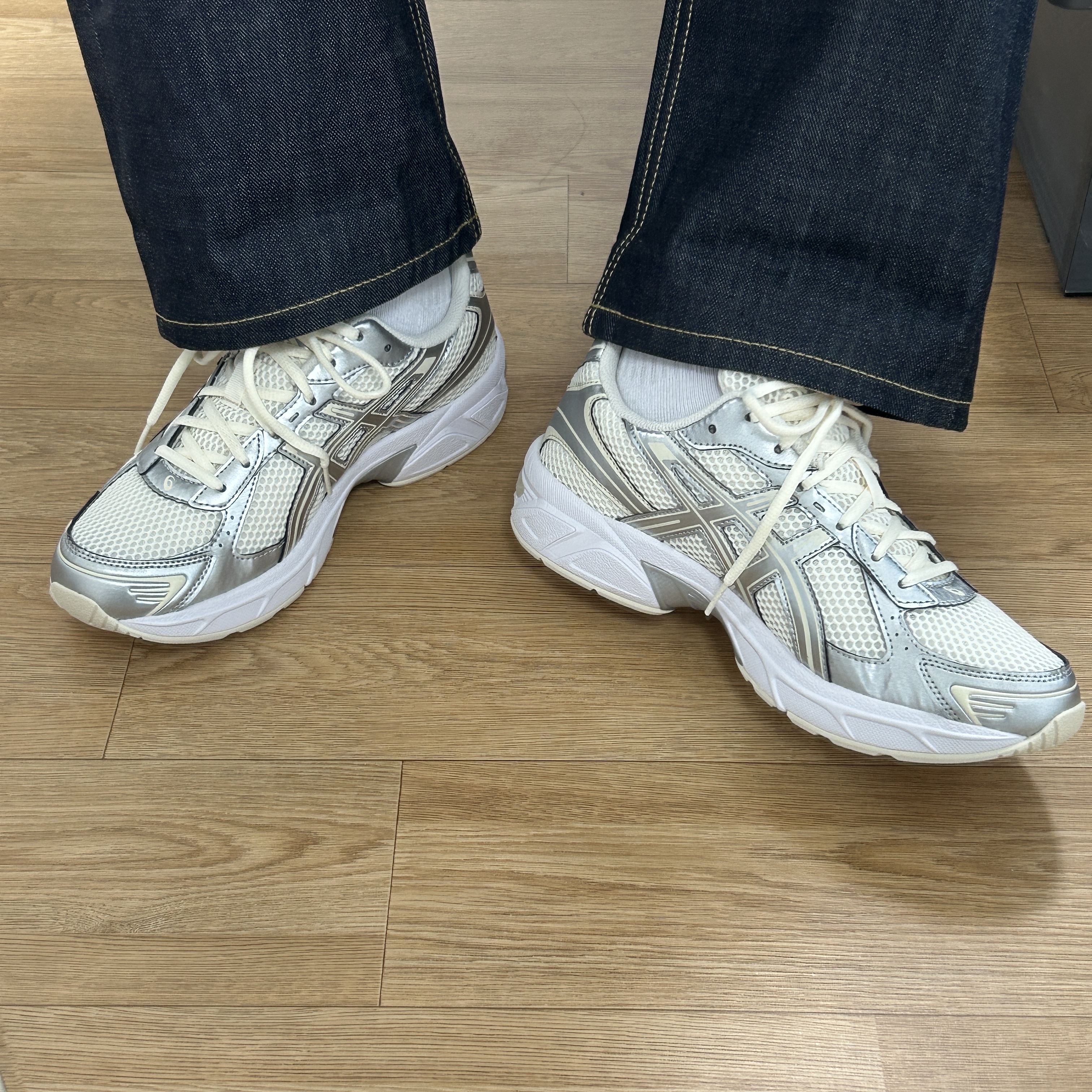 (W) Asics Gel-1130 Cream Pure Silver 착용 스타일 - 3