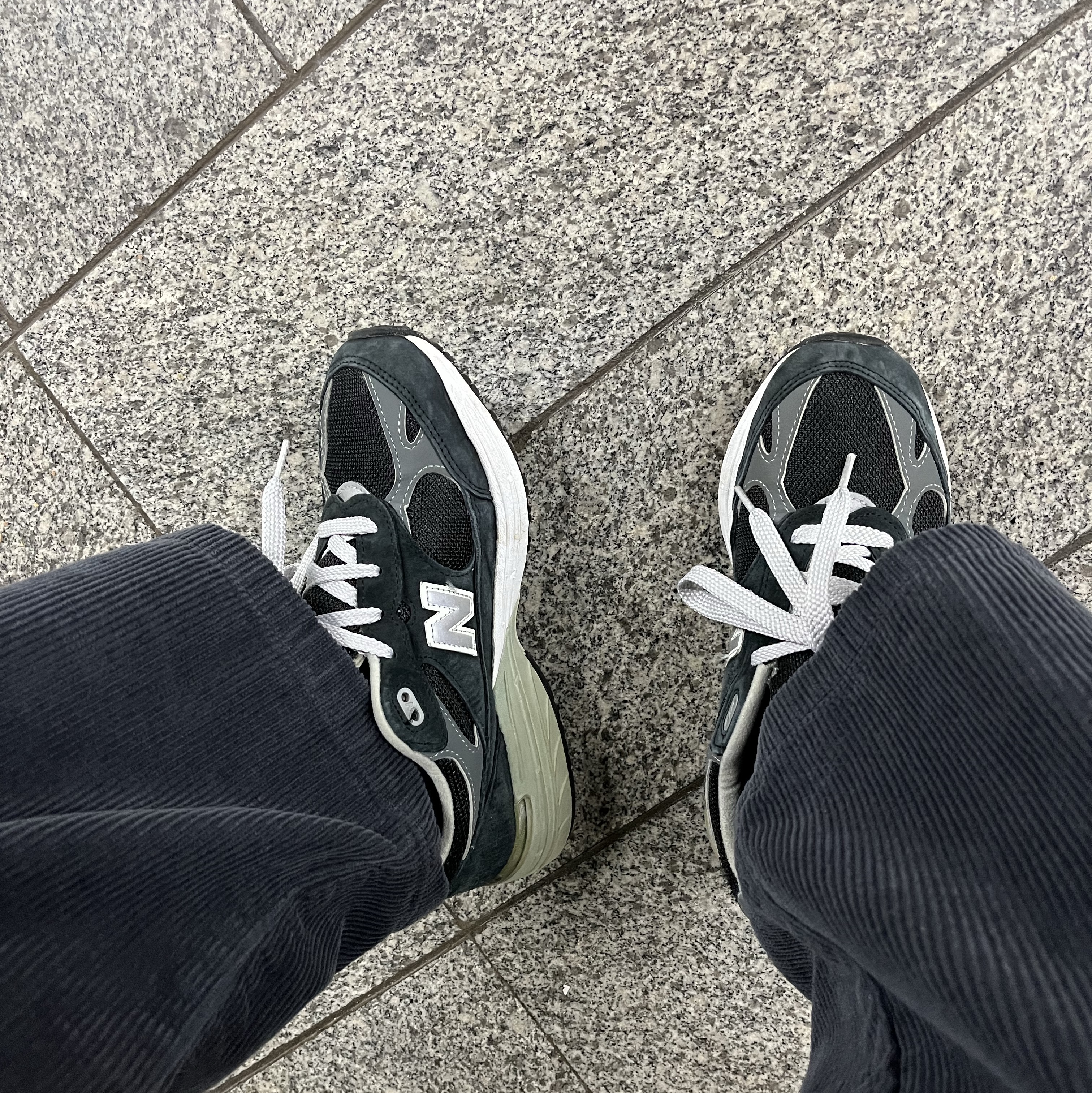 (W) New Balance 993 Made in USA Black - B Standard 착용 스타일