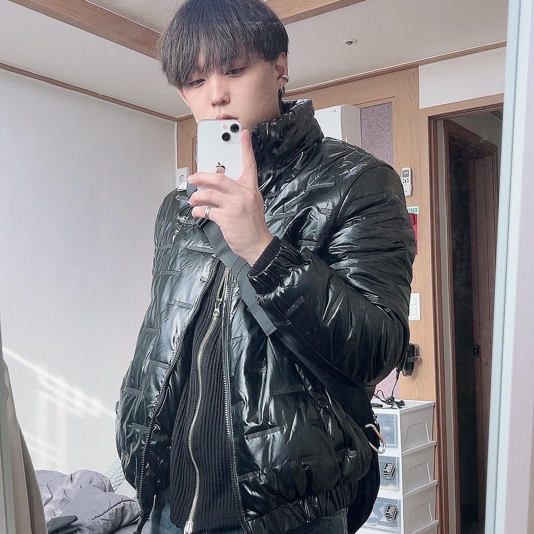 Nike V2K Run Black Anthracite 착용 스타일 - 4