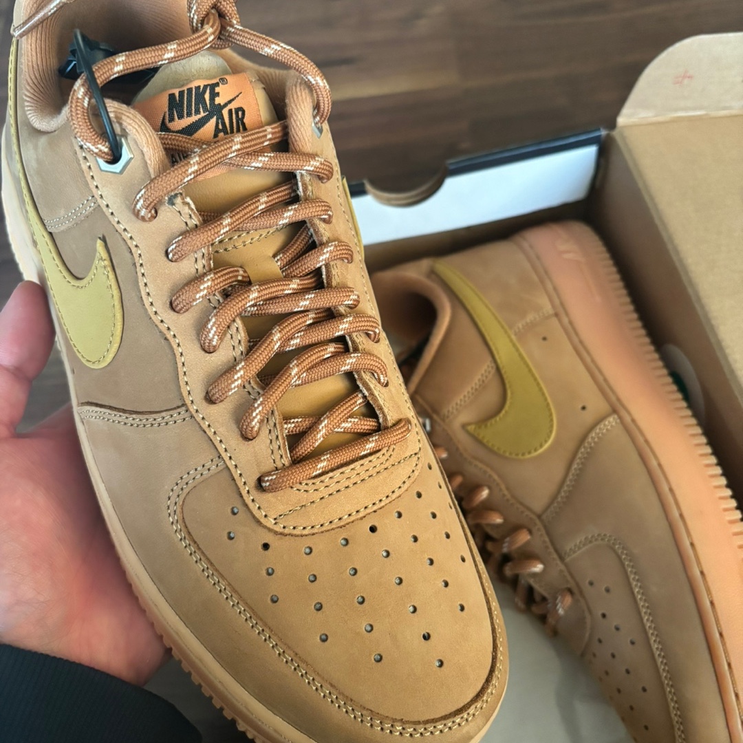 Nike Air Force 1 '07 WB Flax 착용 스타일