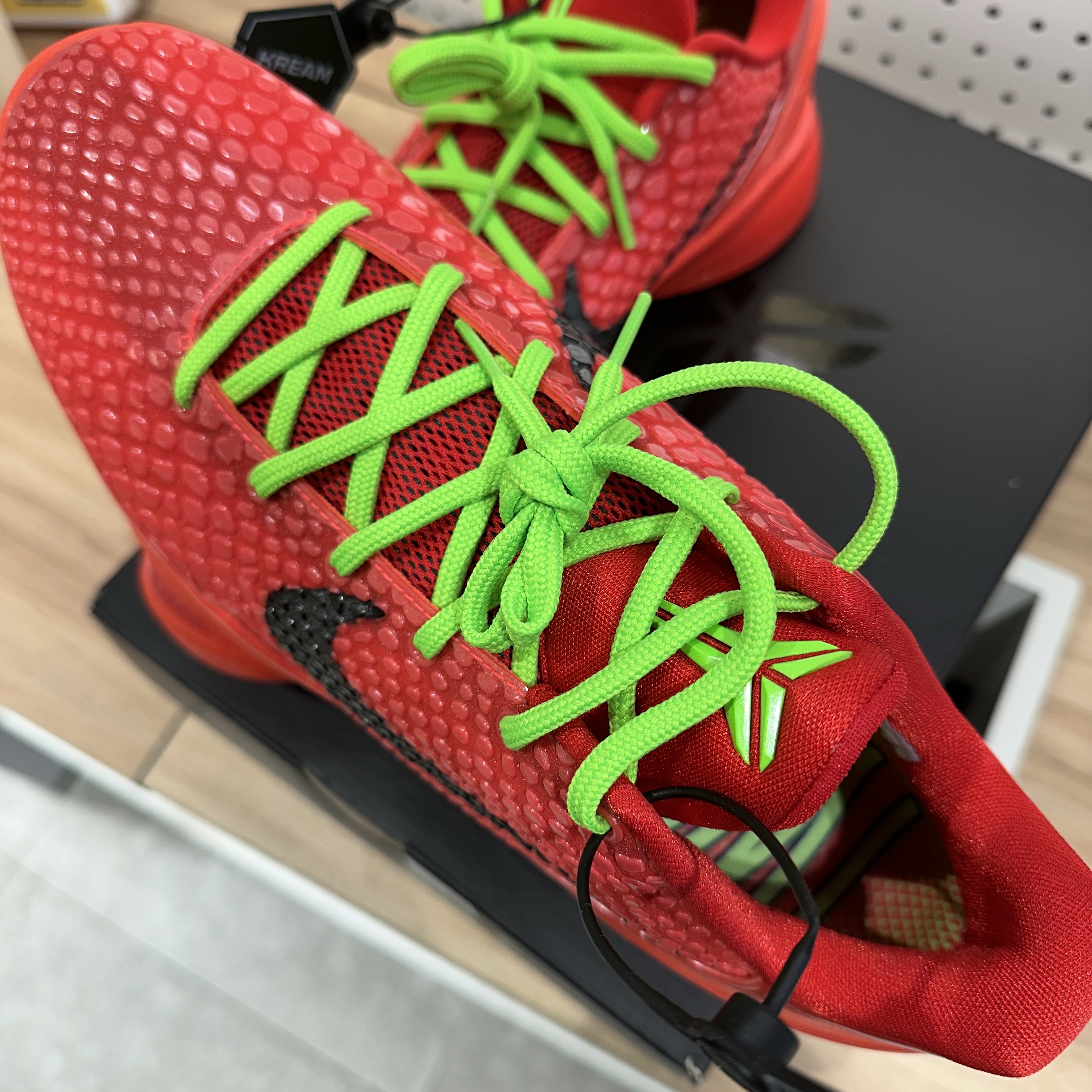 Nike Kobe 6 Protro Reverse 착용 스타일