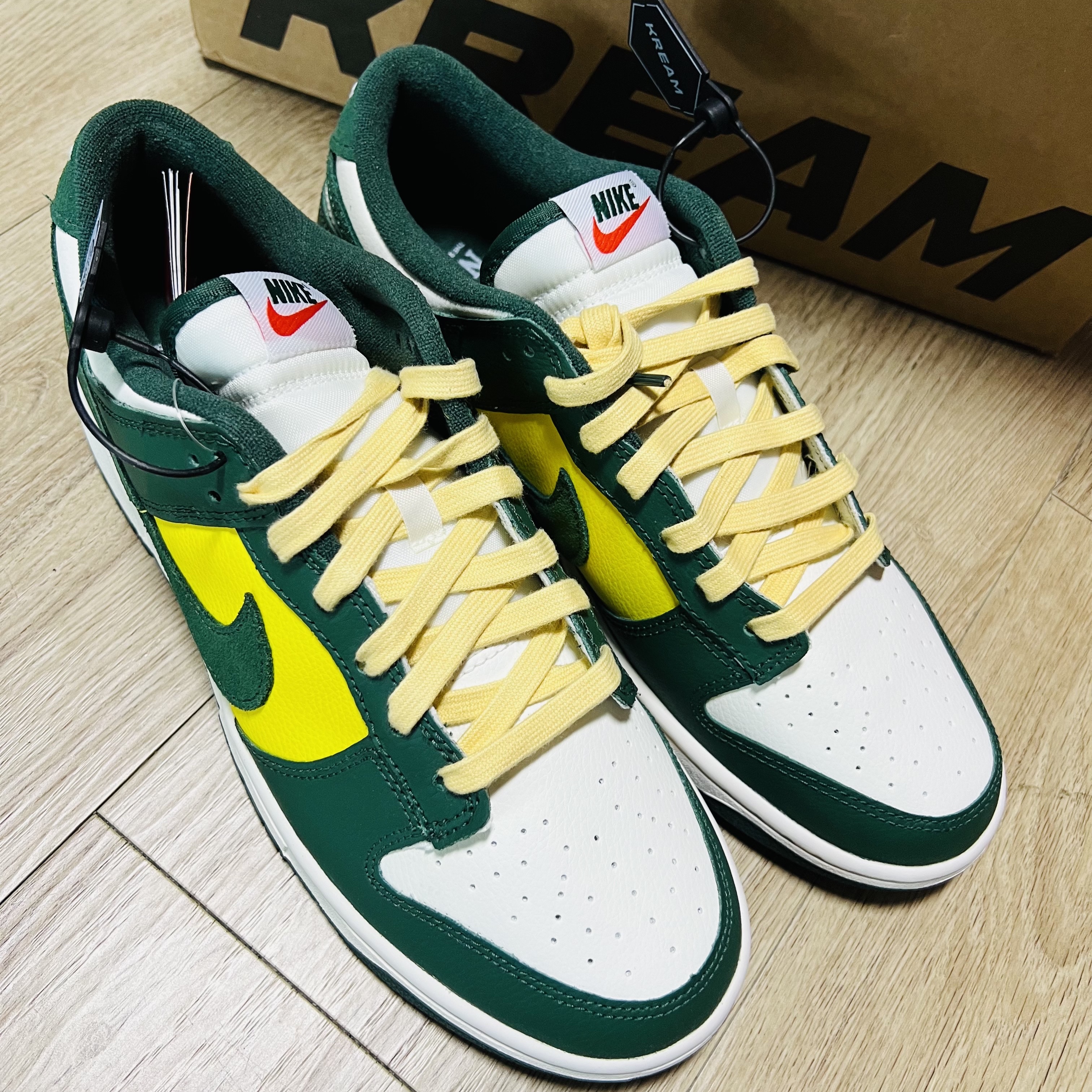 (W) Nike Dunk Low SE Opti Noble Green 착용 스타일 - 4