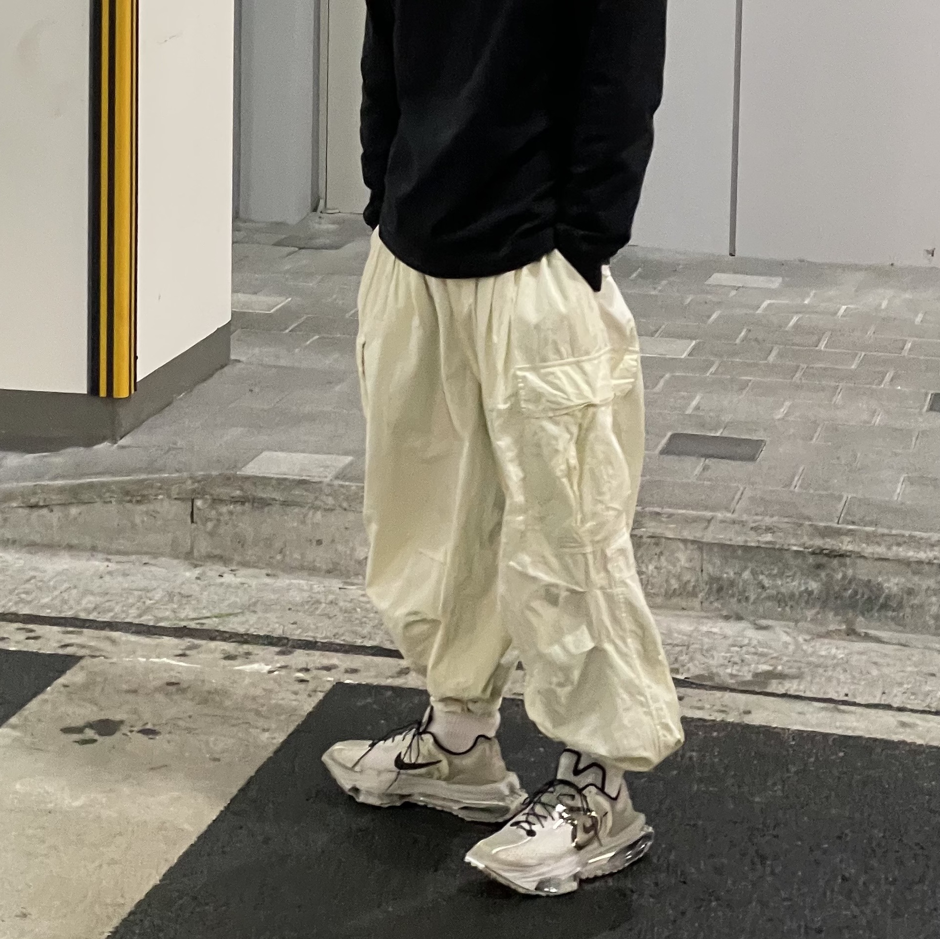 Nike x Matthew M Williams Zoom 004 Stone 착용 스타일 - 3