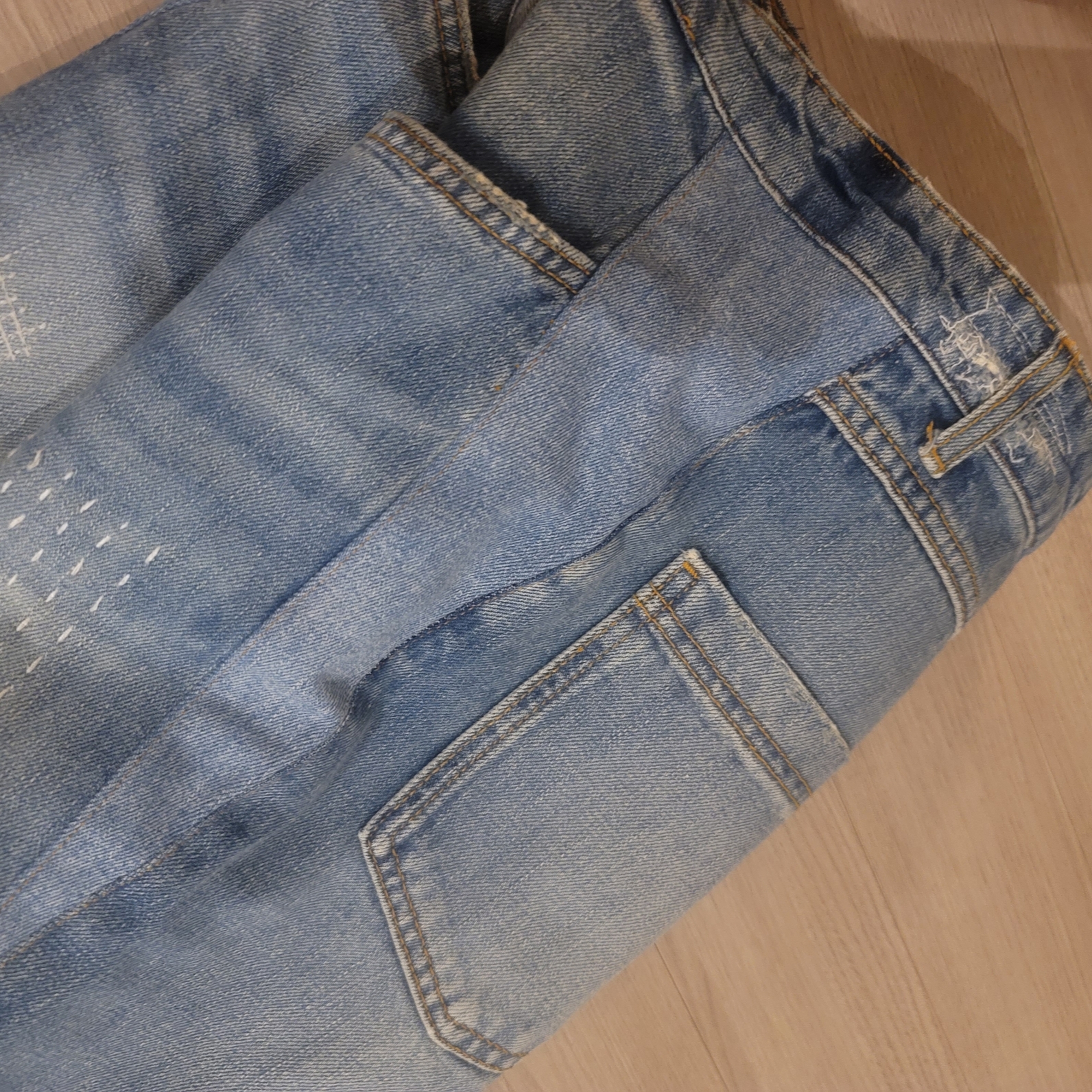 Zara x Ader Error Patchwork Jeans Blue 착용 스타일 - 2