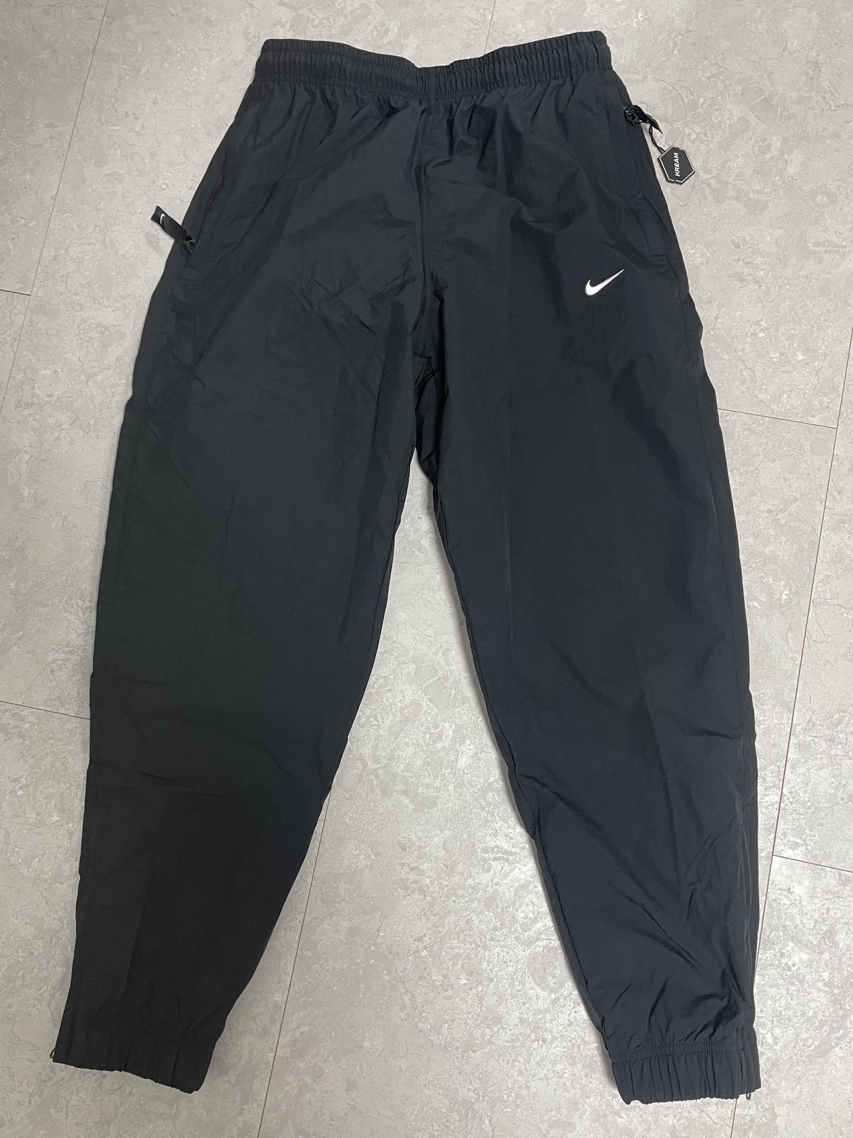 Nike NRG Solo Swoosh Woven Track Pants Black White - Asia 착용 스타일