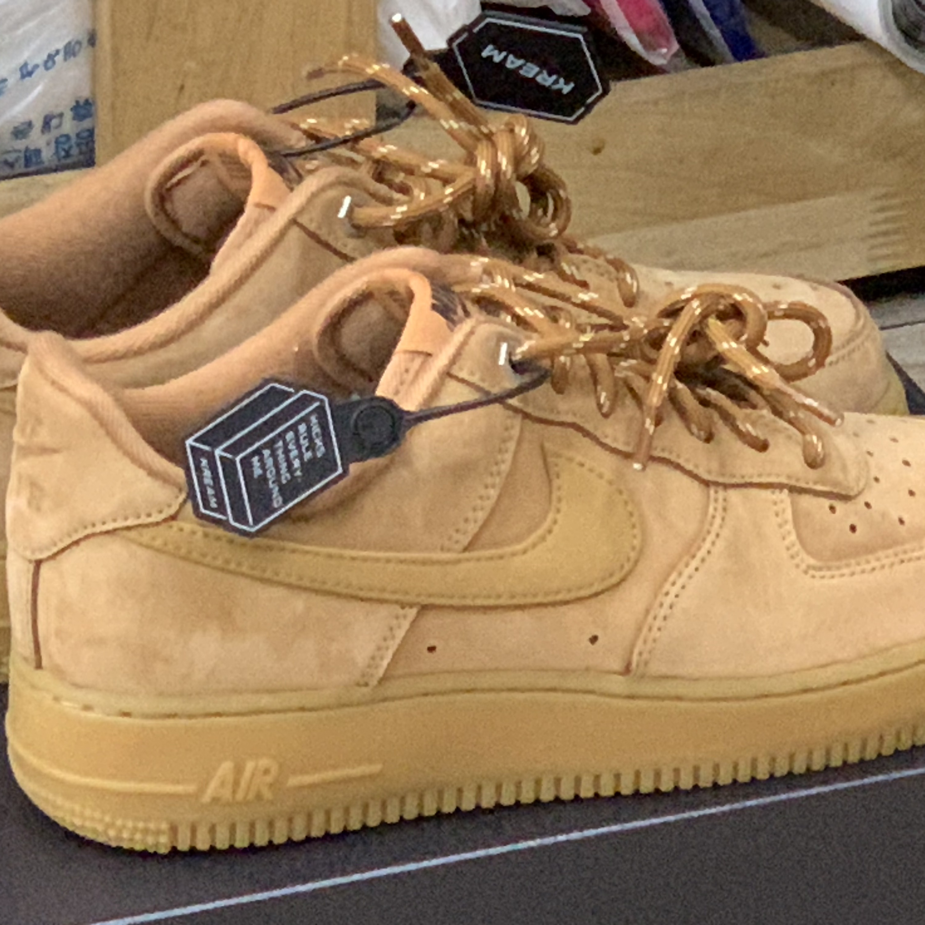 Nike Air Force 1 '07 WB Flax 착용 스타일