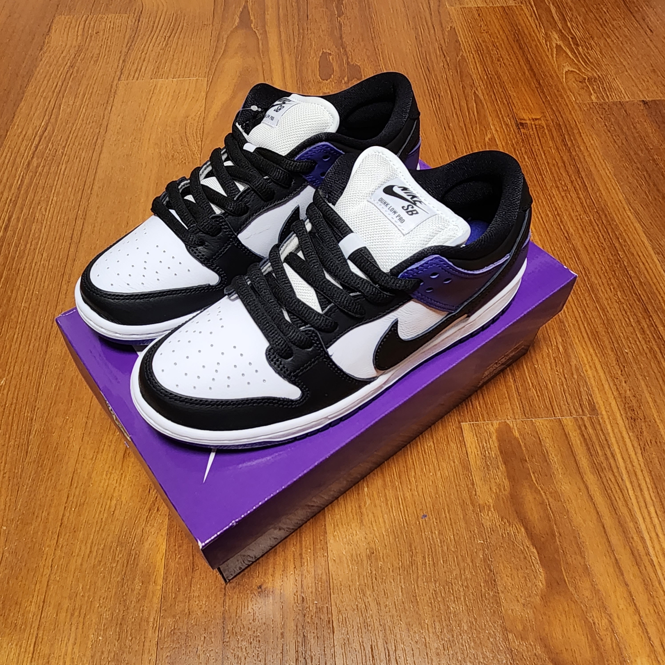 Nike SB Dunk Low Pro Court Purple 착용 스타일 - 2