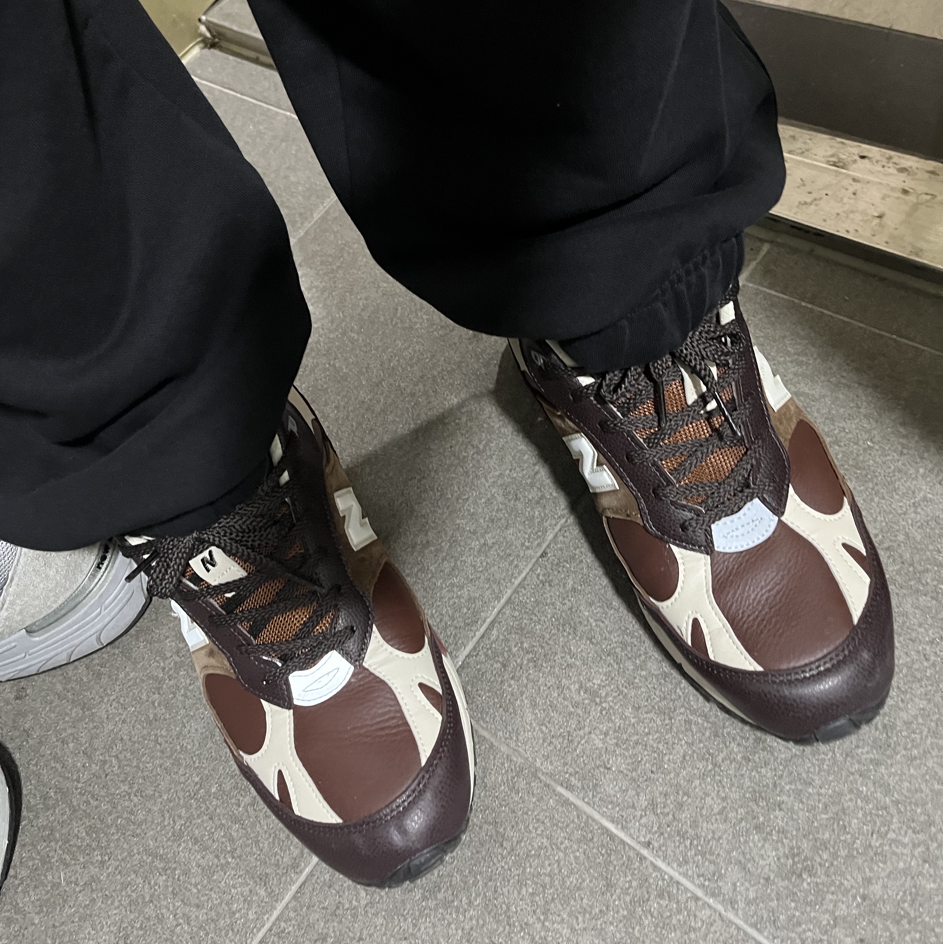 New Balance 991 Made in UK Earth French Roast 착용 스타일