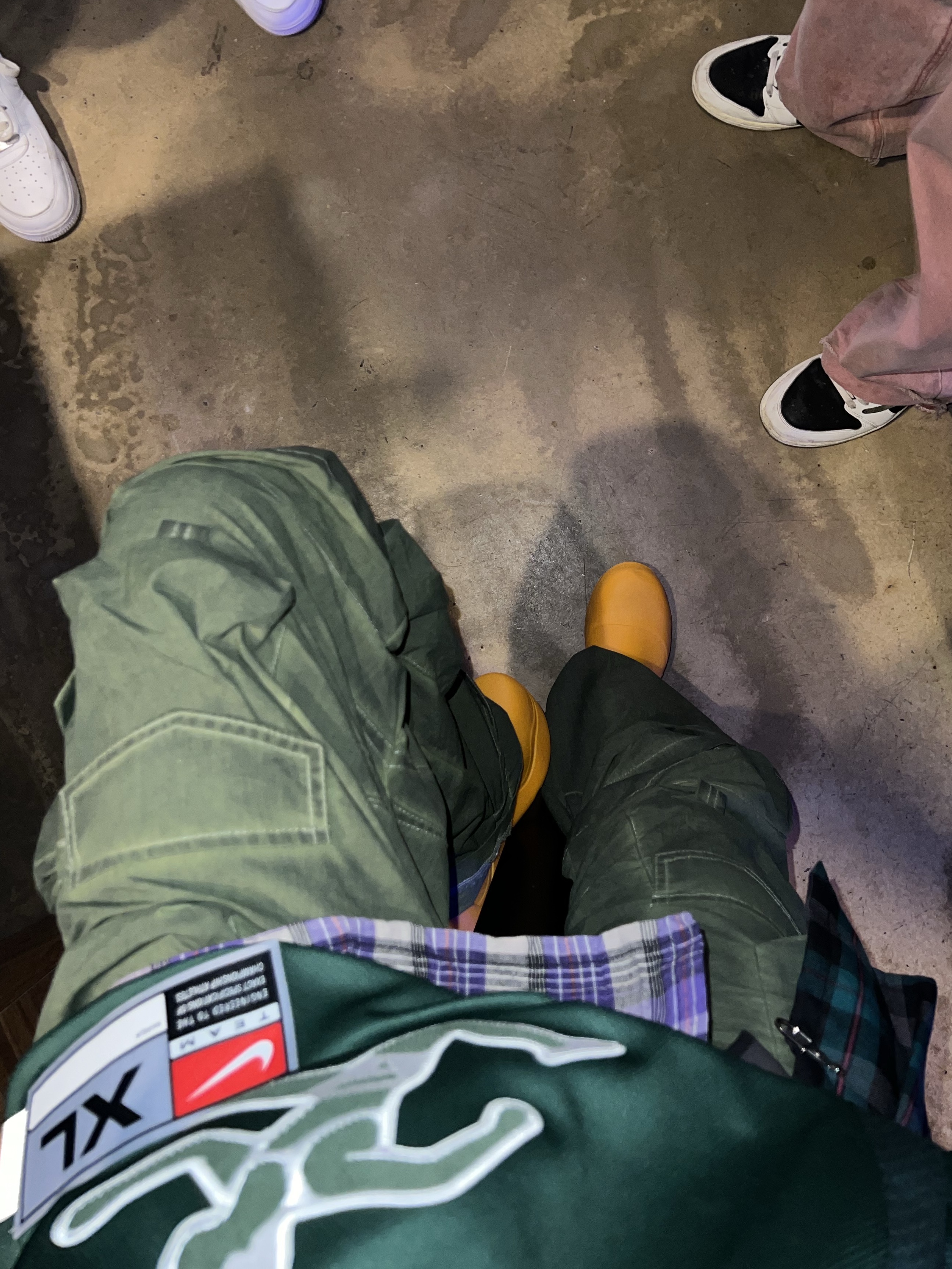 (W) Bottega Veneta Puddle Ankle Boots Tangerine, Nike x Cactus Plant Flea Market S/S Jersey Green - Asia 착용 스타일 - 3