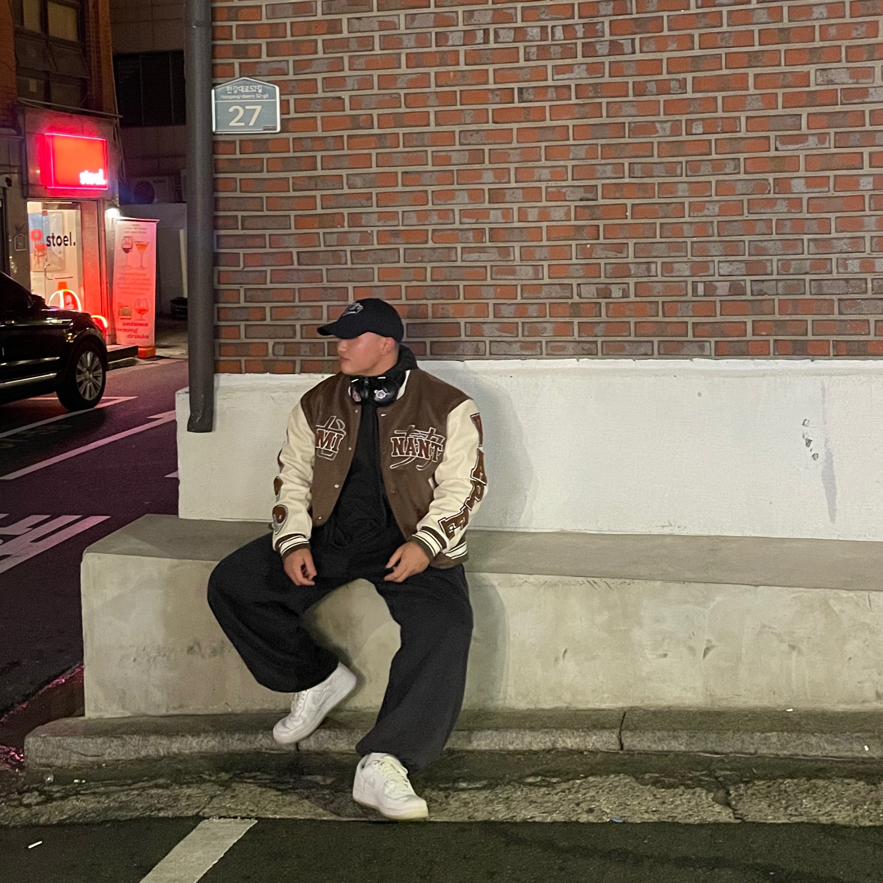 BOSE QC Ultra Black (Korean Ver.), Supreme x Nike Arc Corduroy 6-Panel Black - 22SS 착용 스타일 - 2